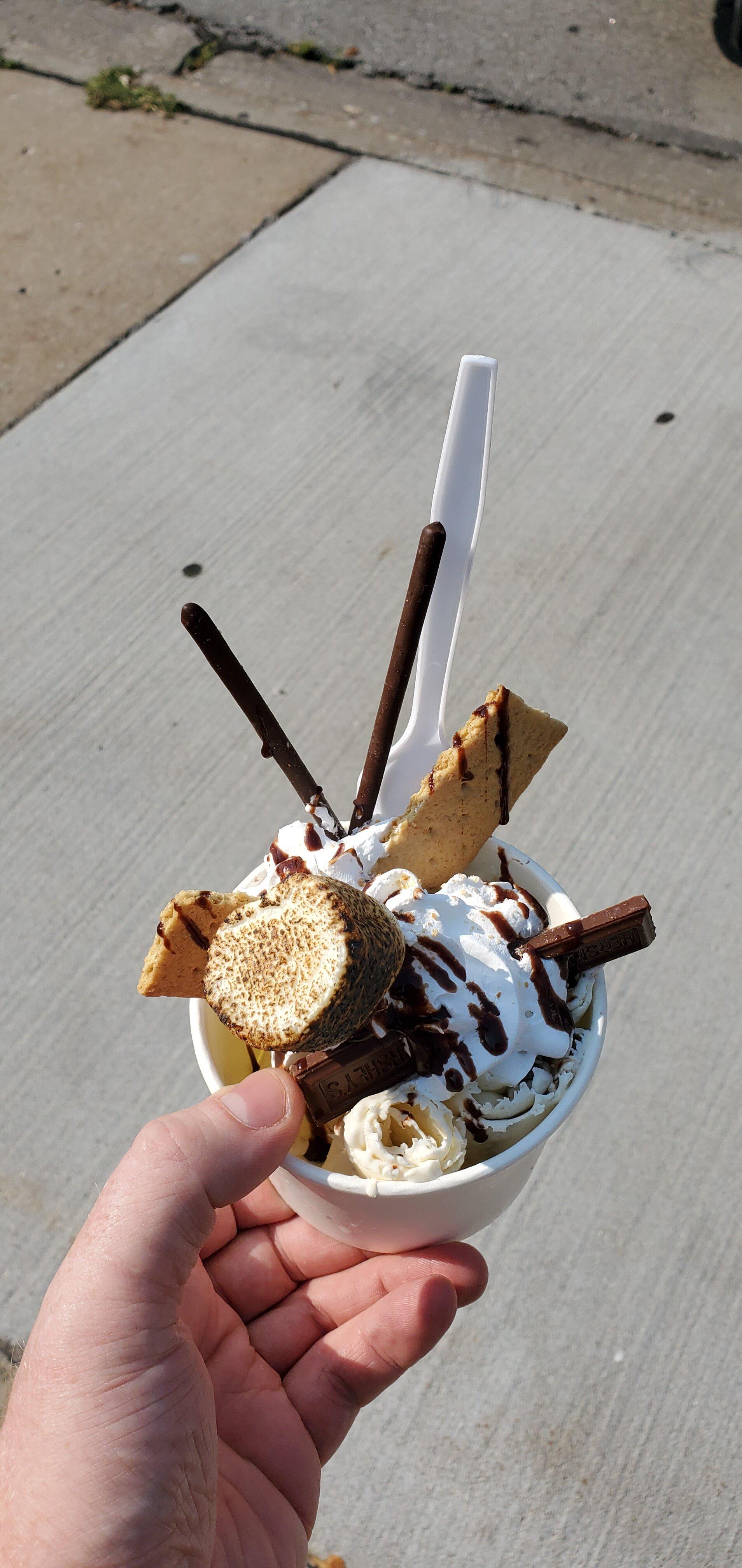 Mixins Rolled Ice Cream