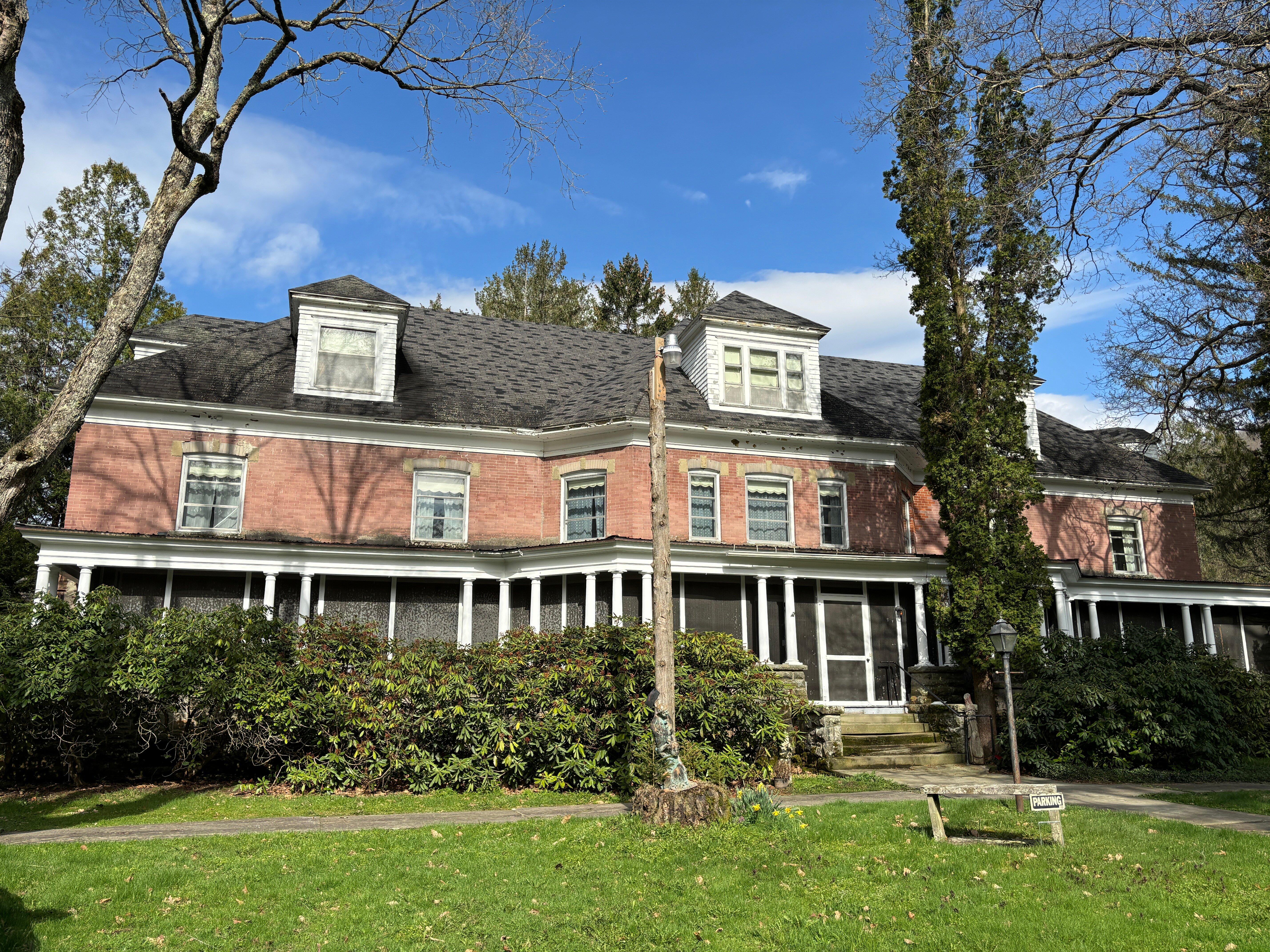 Oak Hall Bed & Breakfast