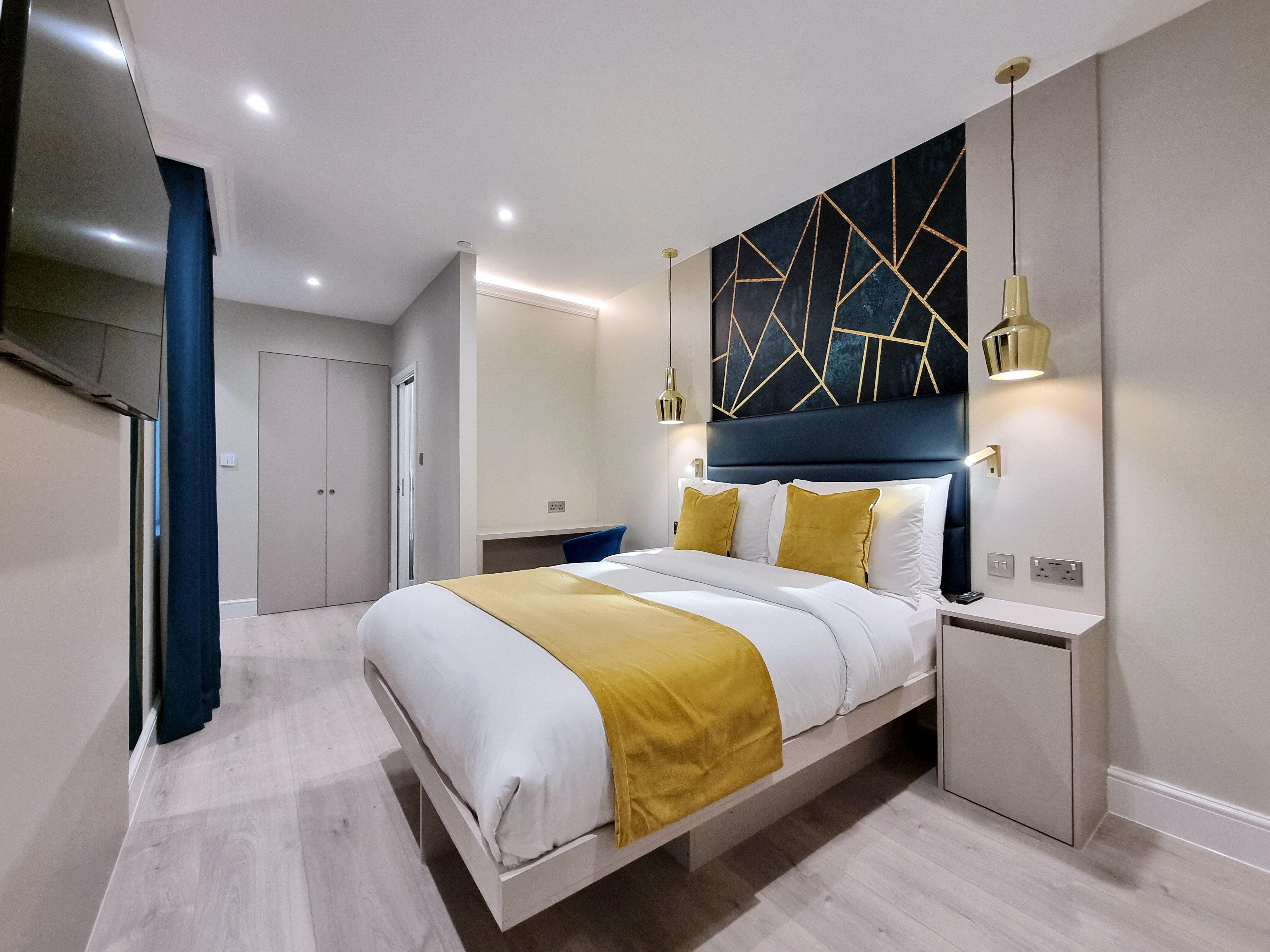 NOX Kensington Gardens