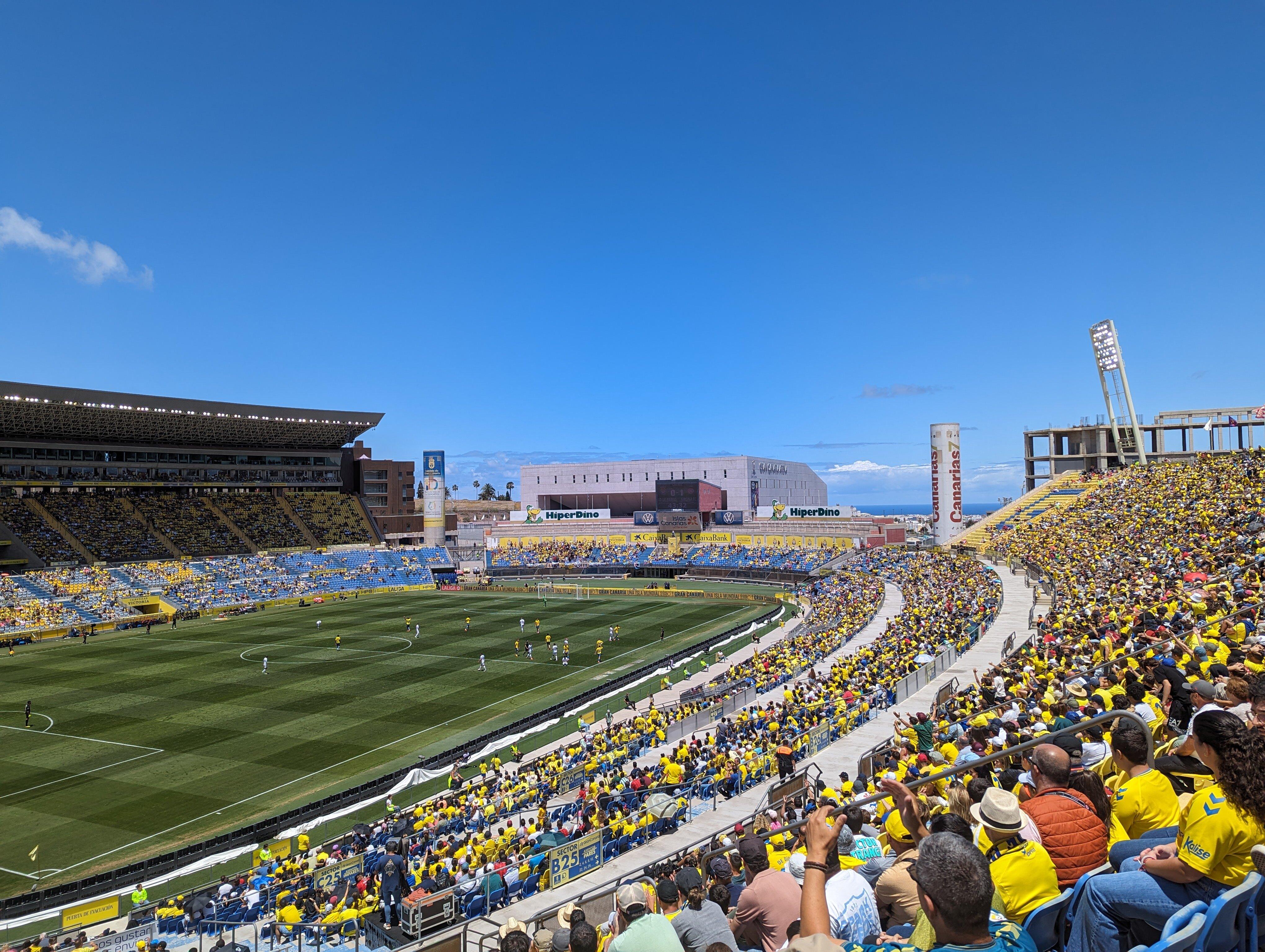 Stew's Excursions And Information Centre