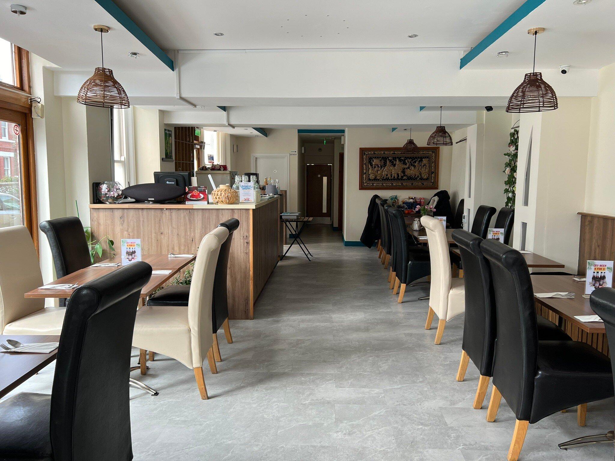 Pad Pad Thai Restaurant