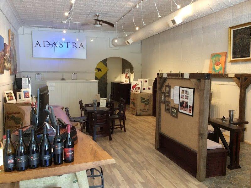 Photo by Serena Long Chi... T