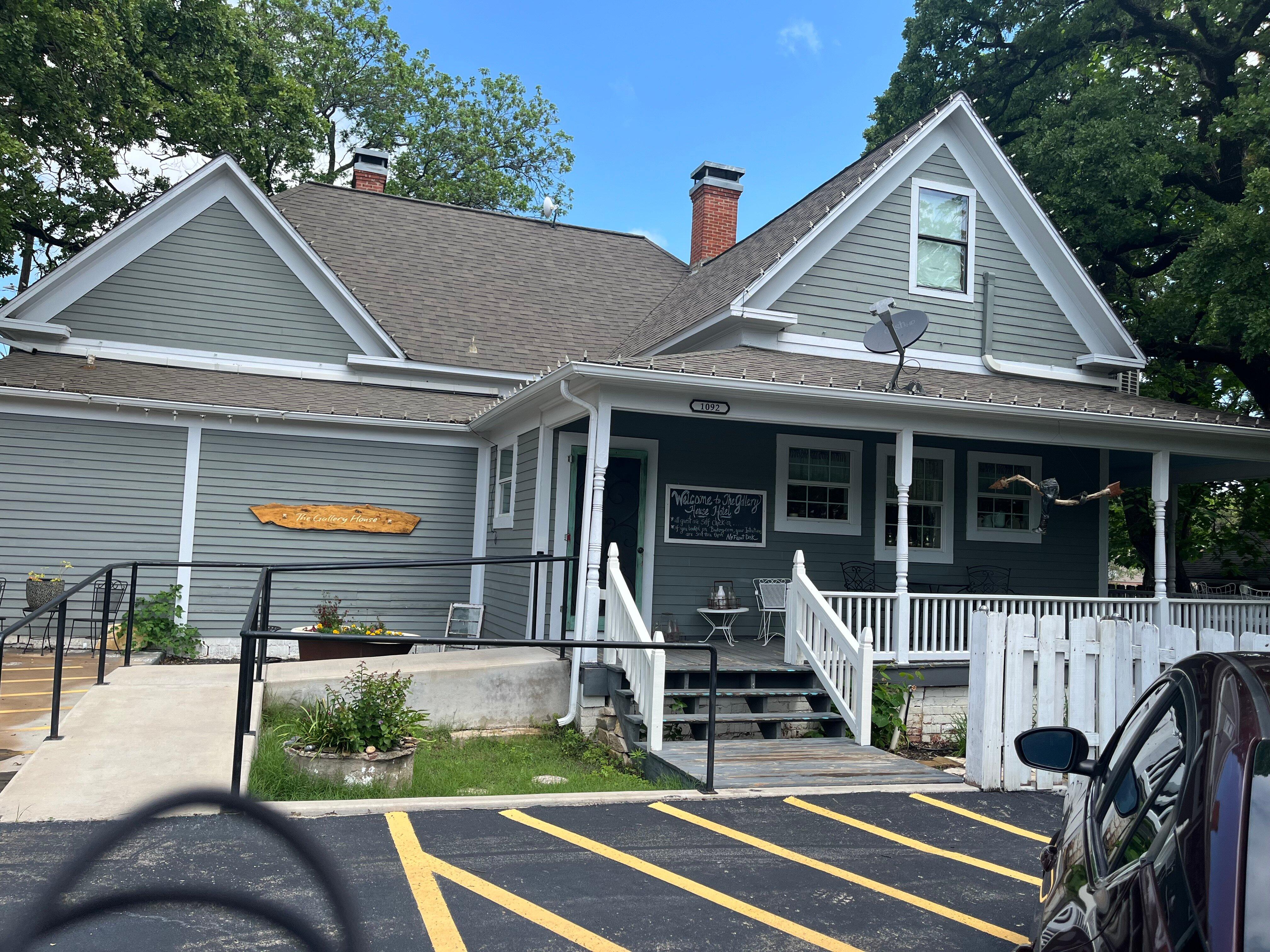 The Gallery House Bed & Breakfast