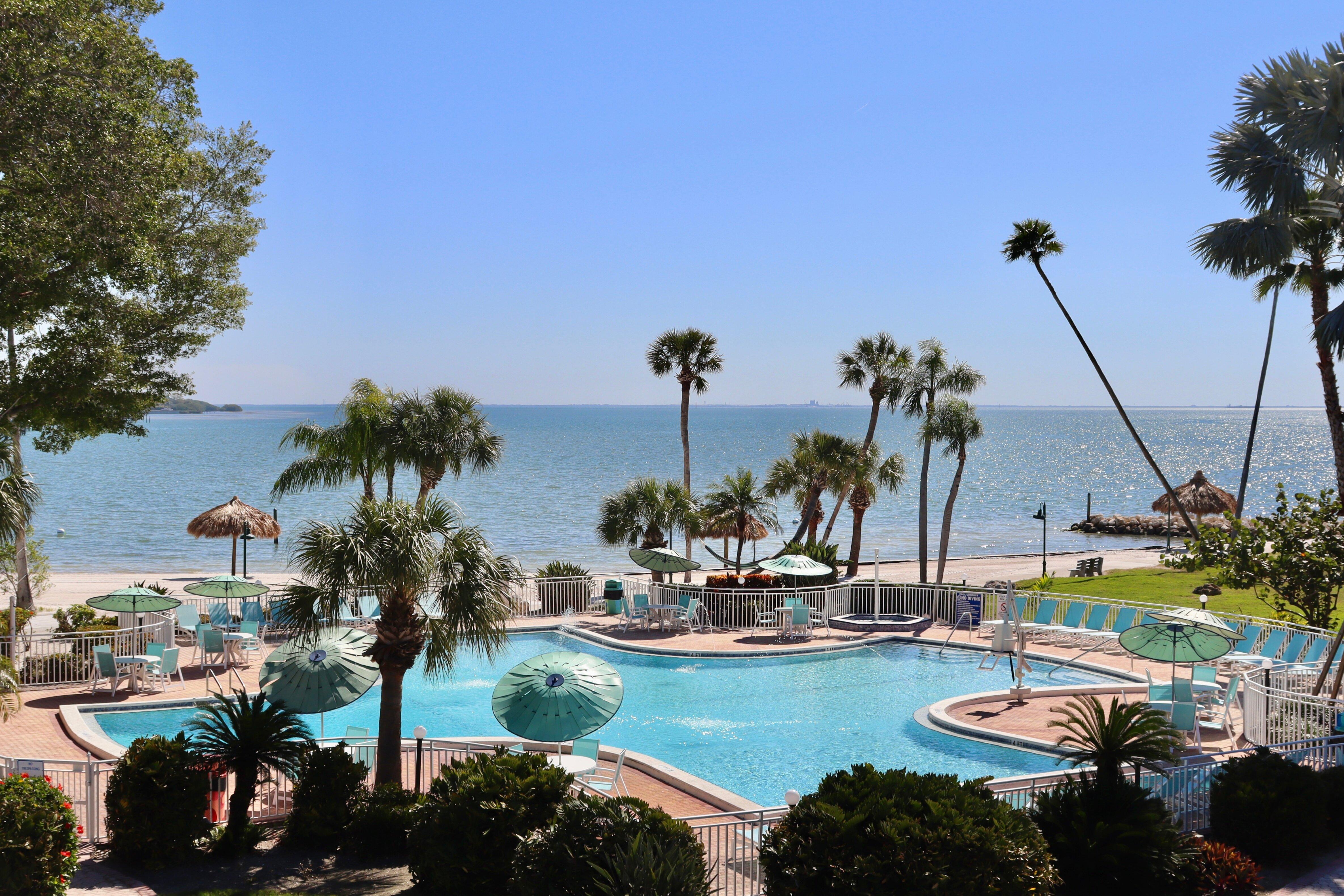 Skybeach Hotel and Marina