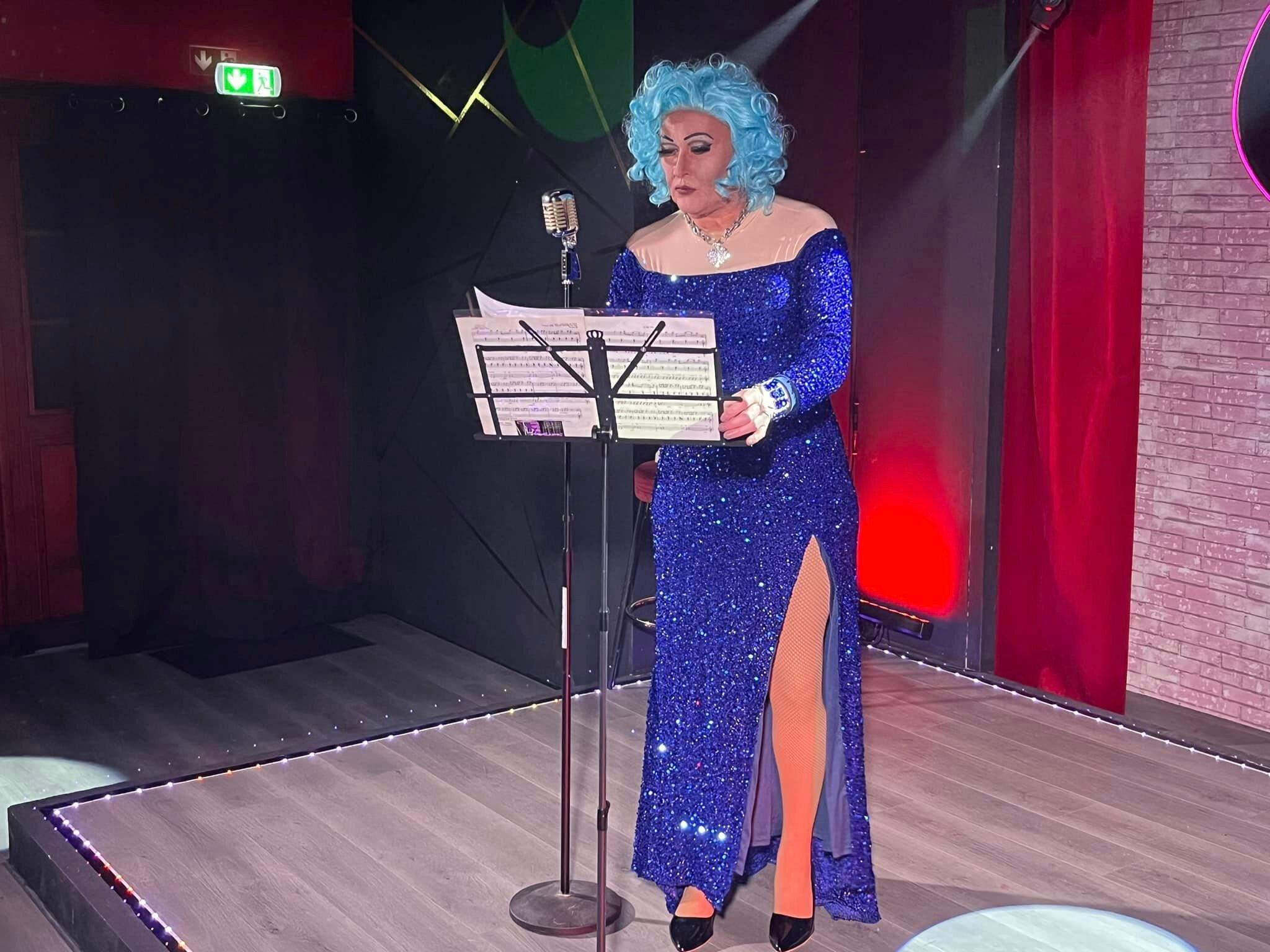 cabaret les chats roses