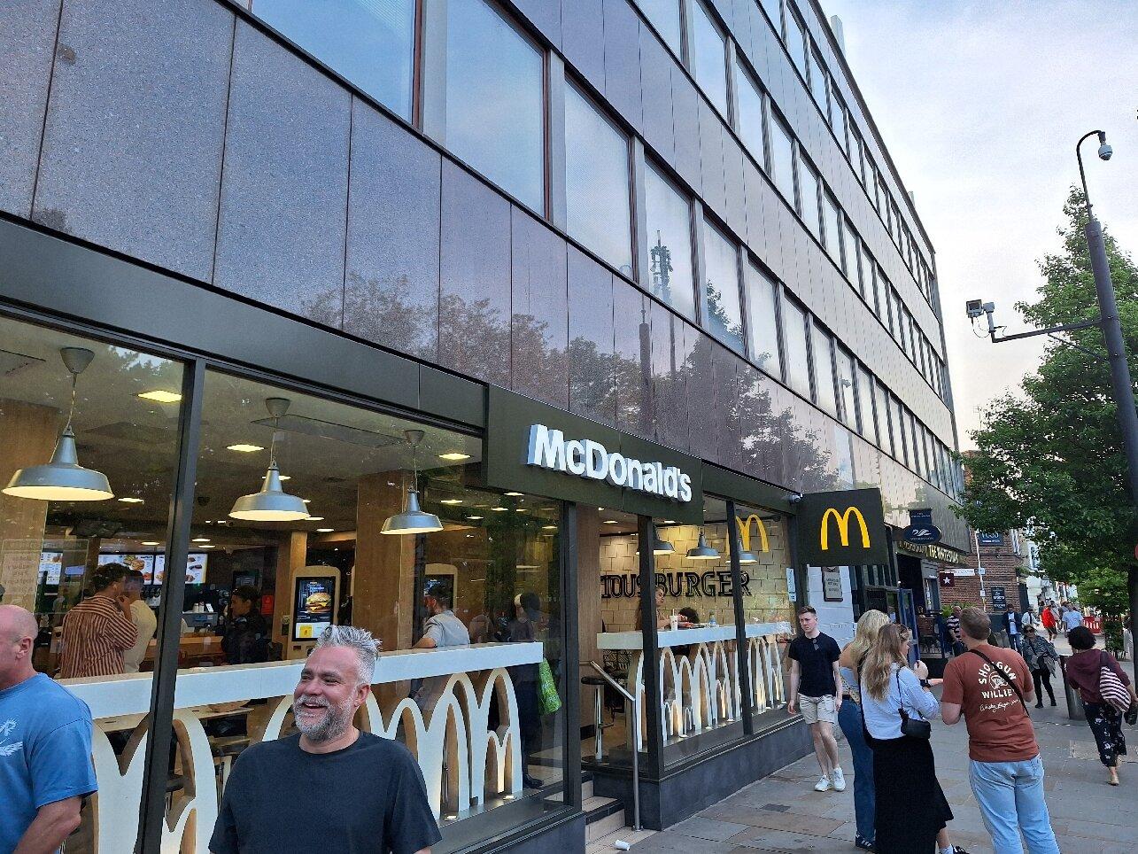 Photo by therichastill