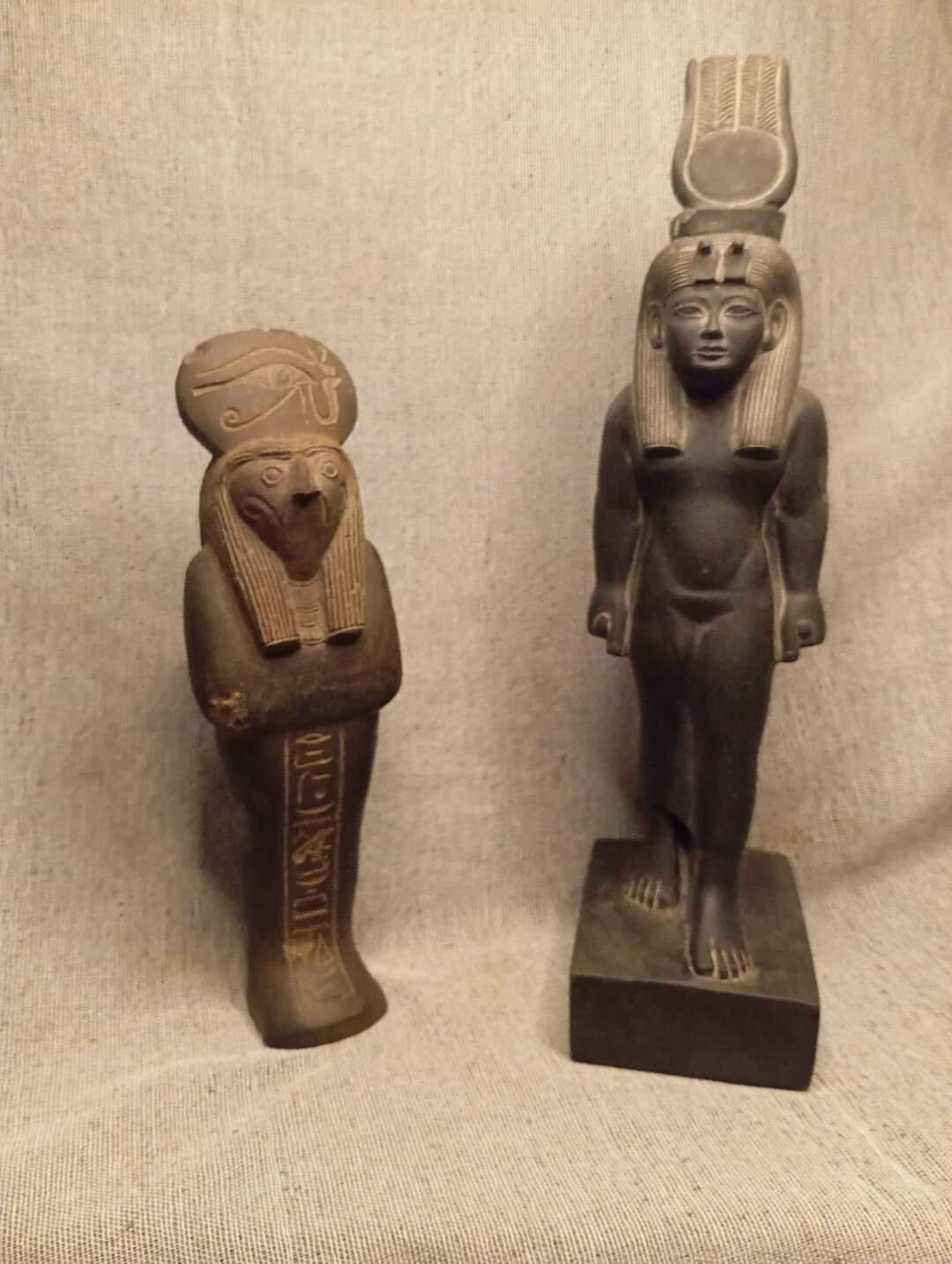 Gallery of Antique Costume and Textiles