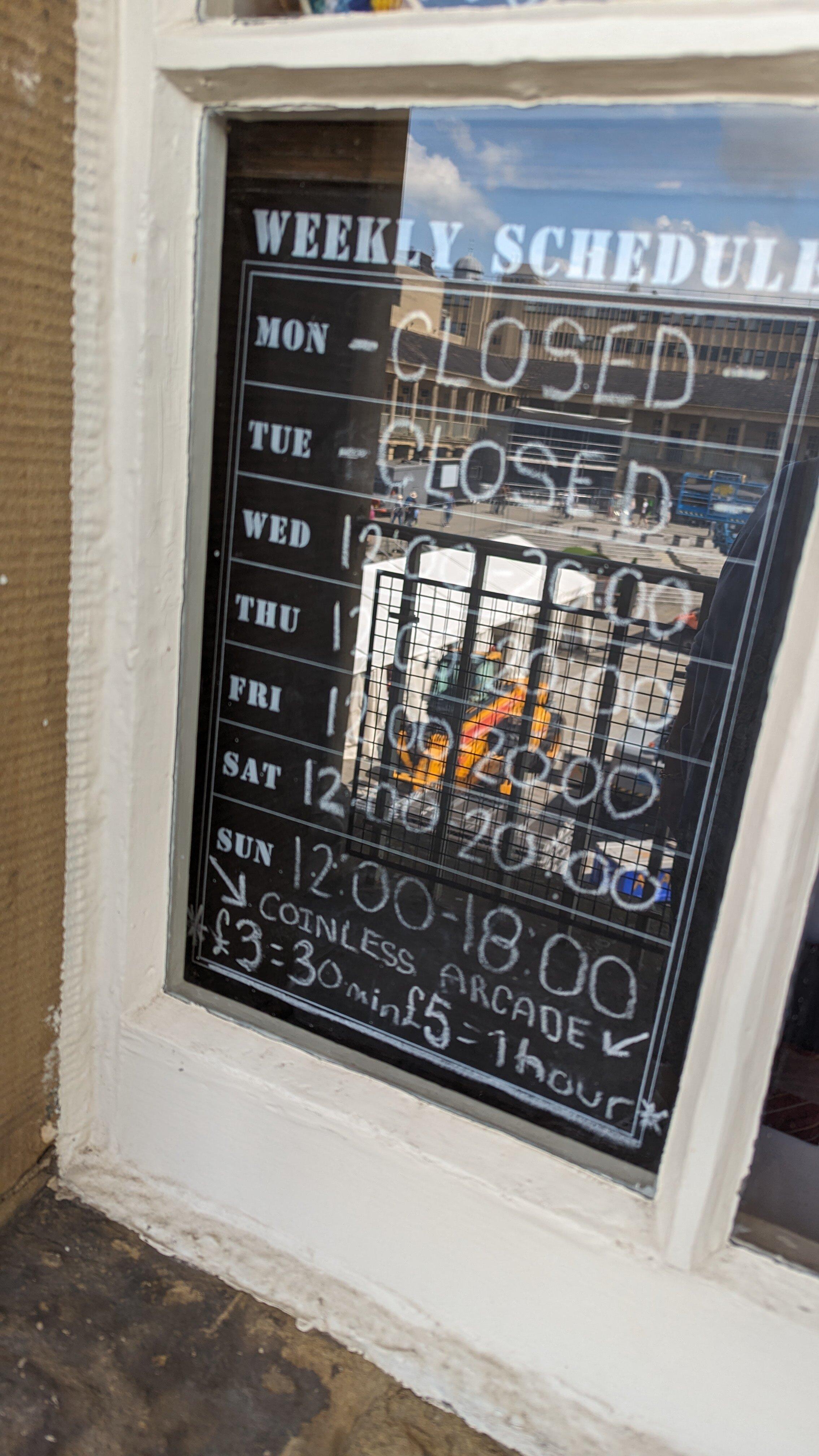 Blast from the Past - Retro Arcade