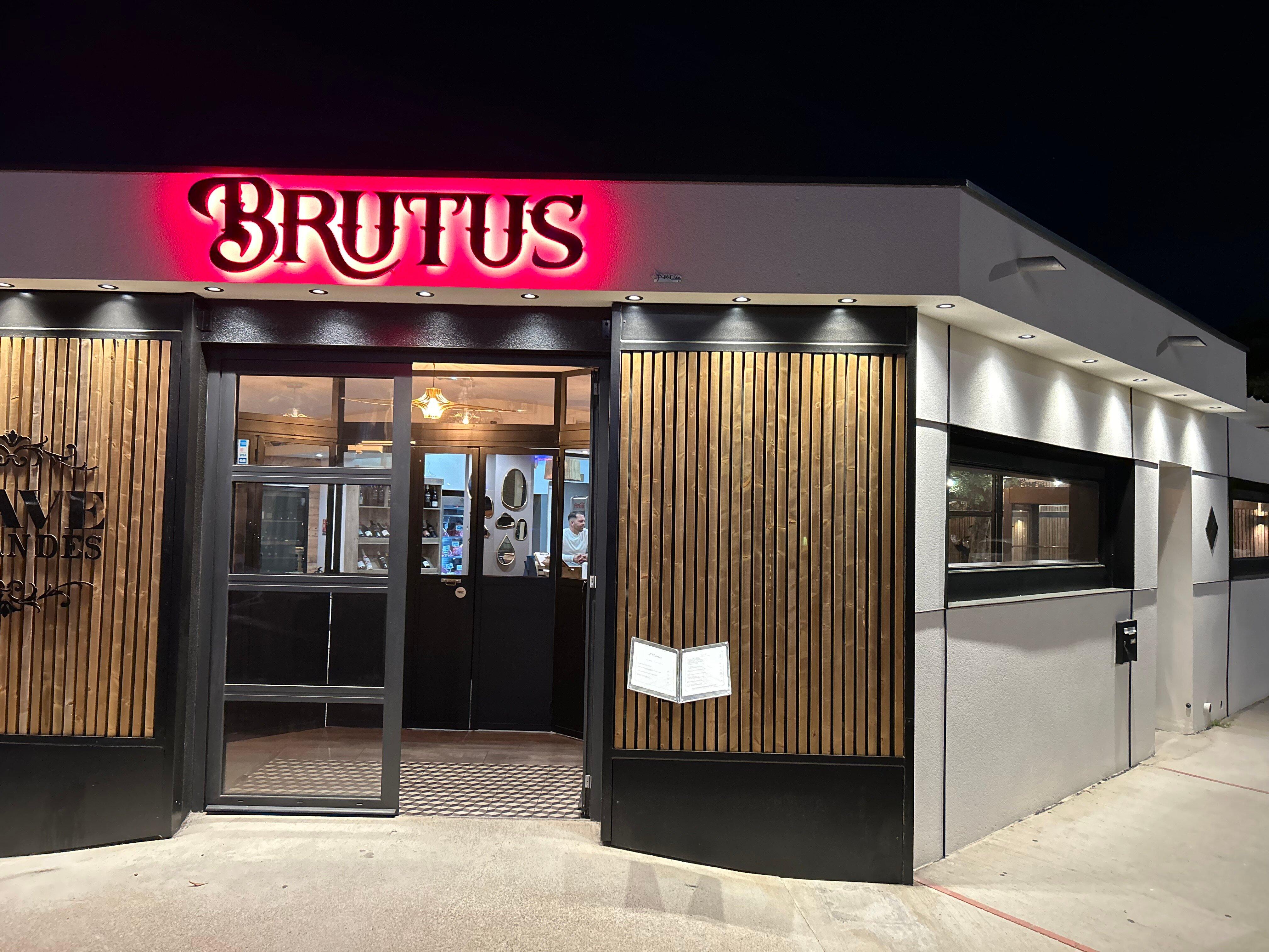 Brutus Cave À Viandes