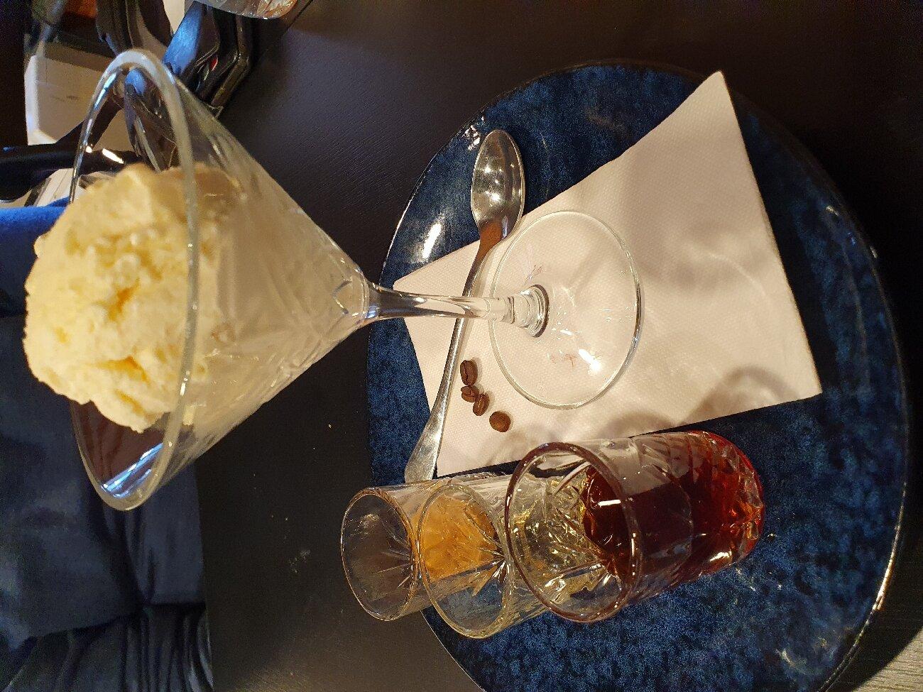 Photo by davedovelovesfood