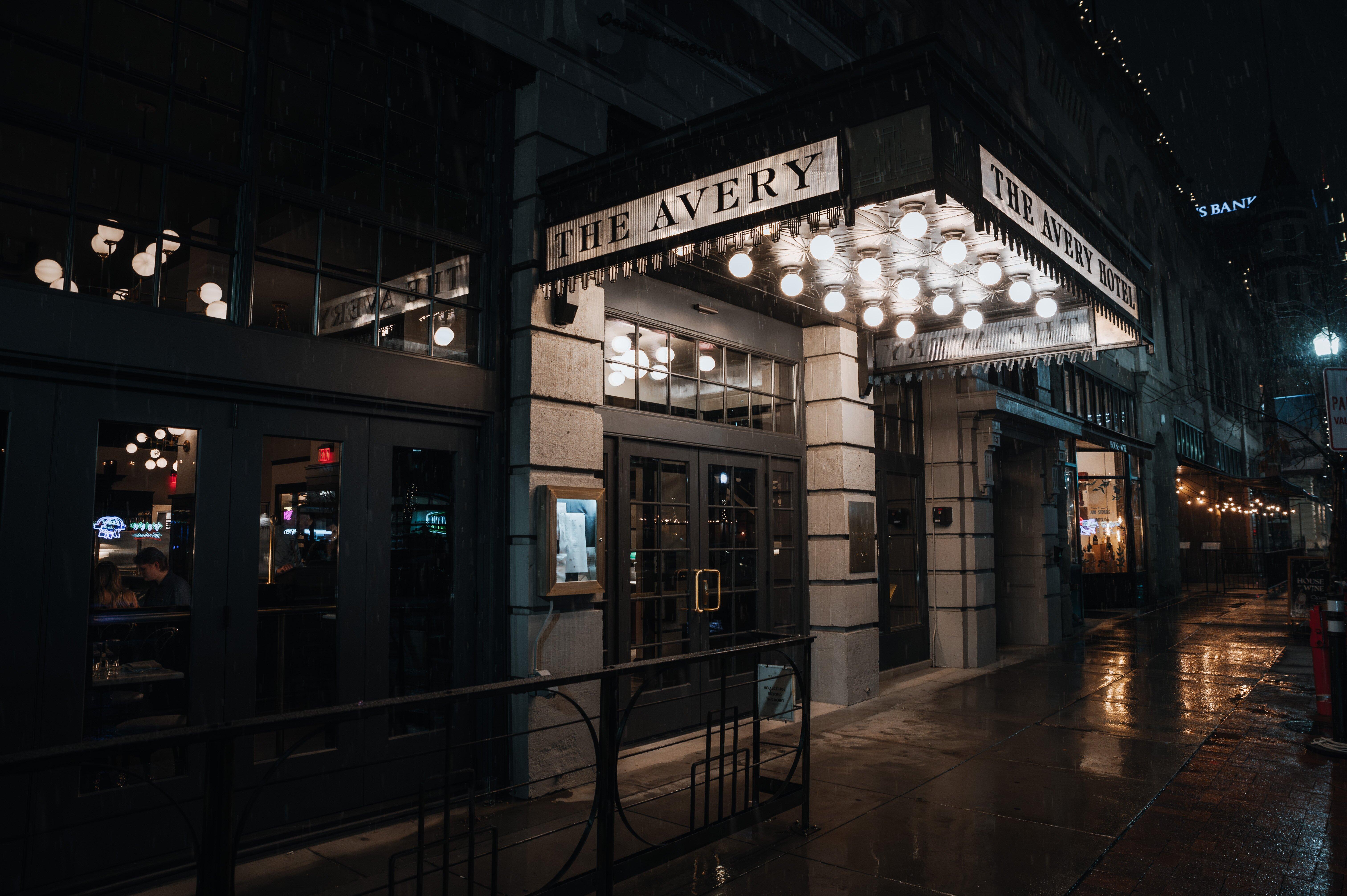 Avery Hotel