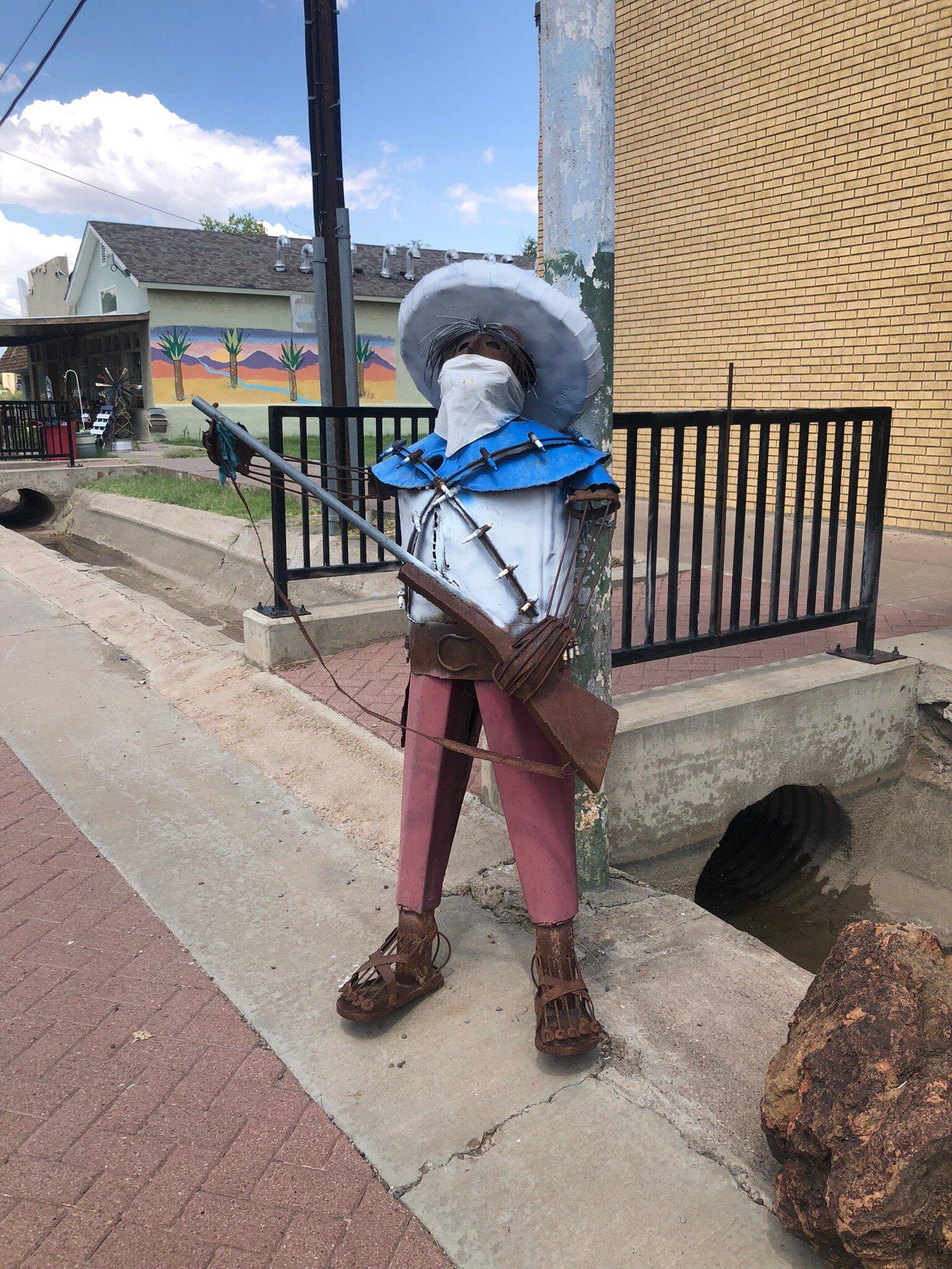 Little Gallery & Rock Shop