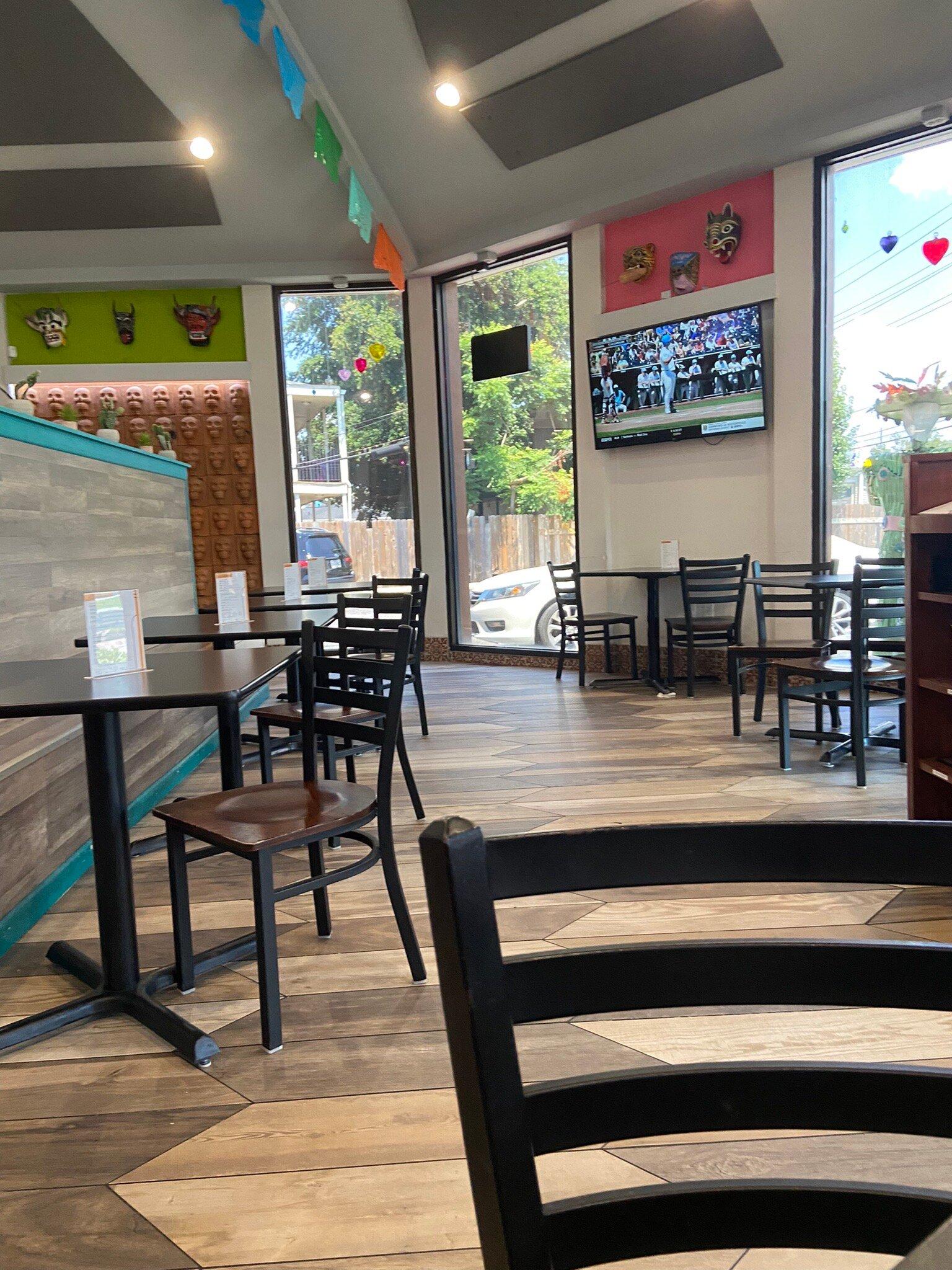 La Tia Taqueria & Cantina