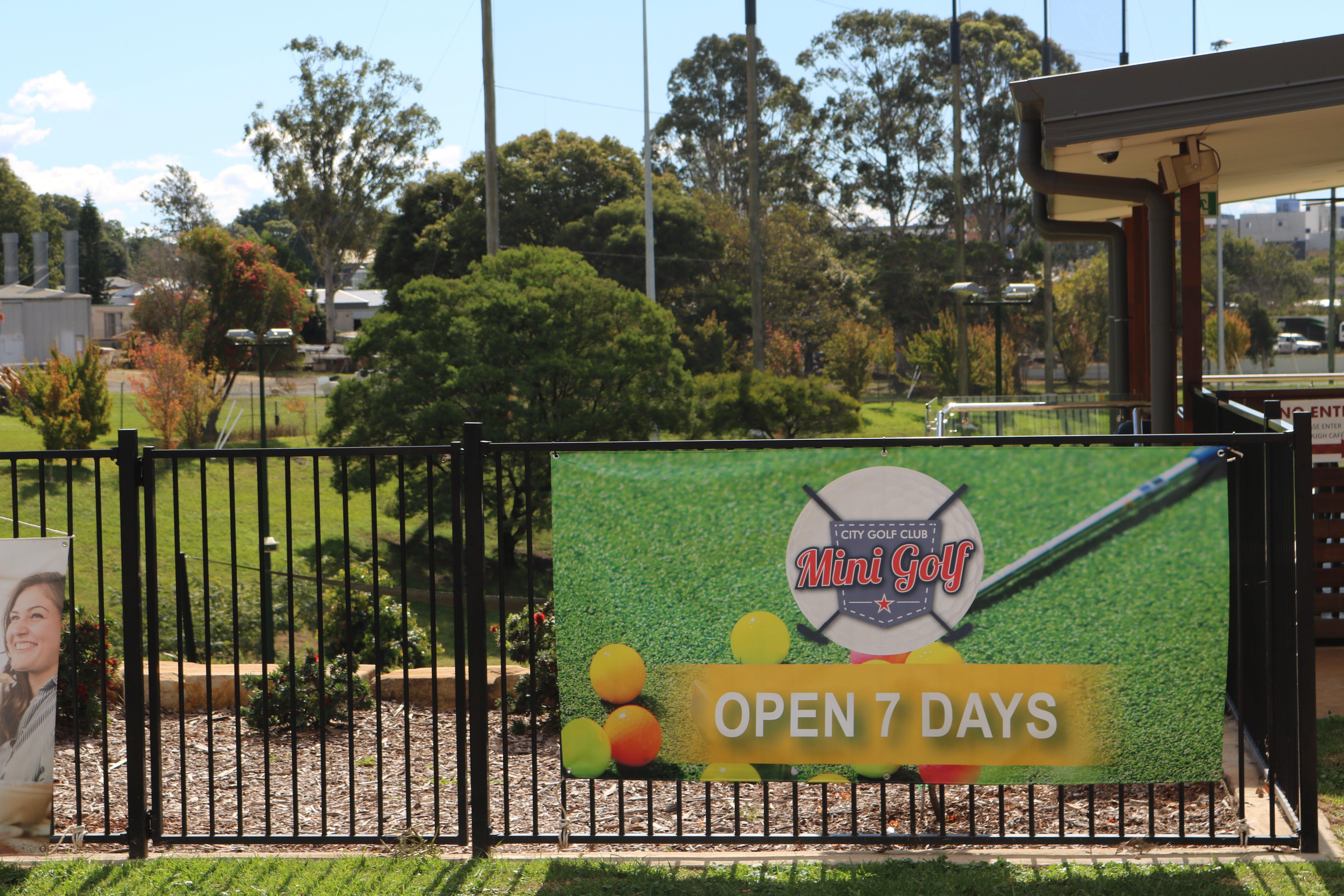 City Golf Mini Golf & Driving Range