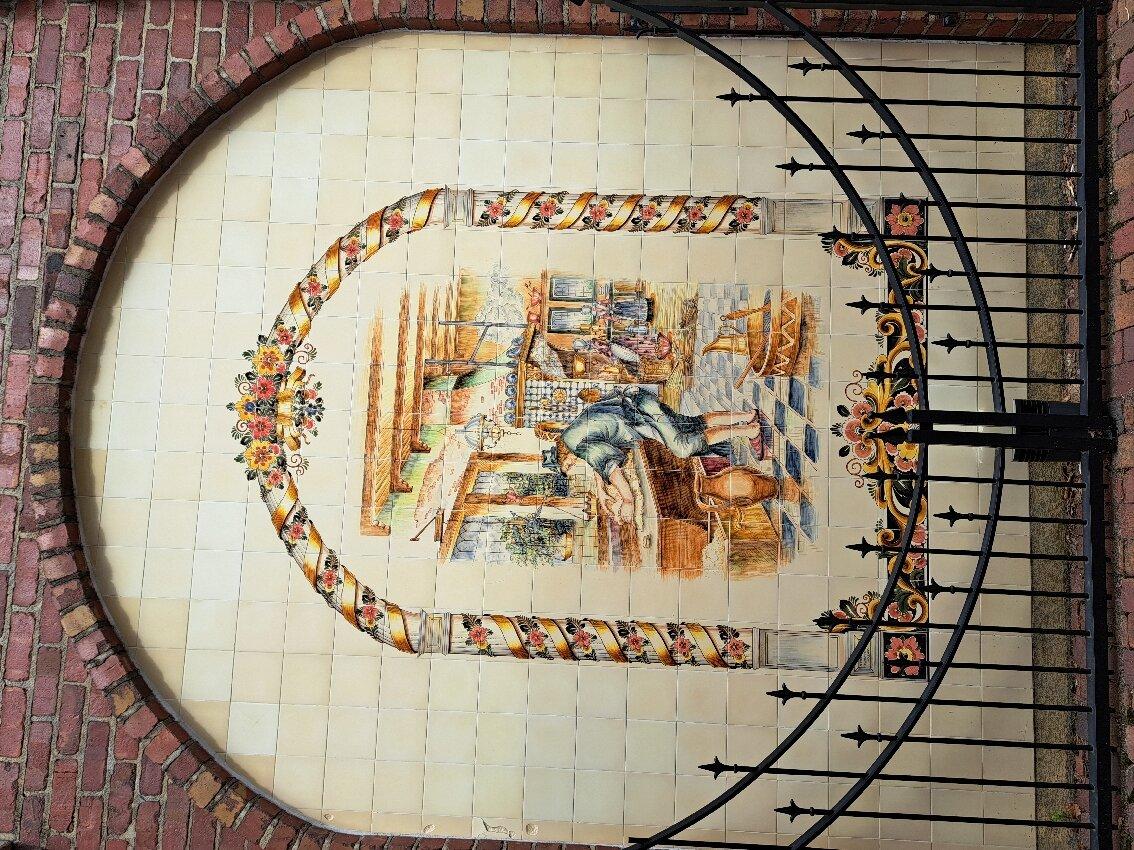 Molengracht Plaza and Canal