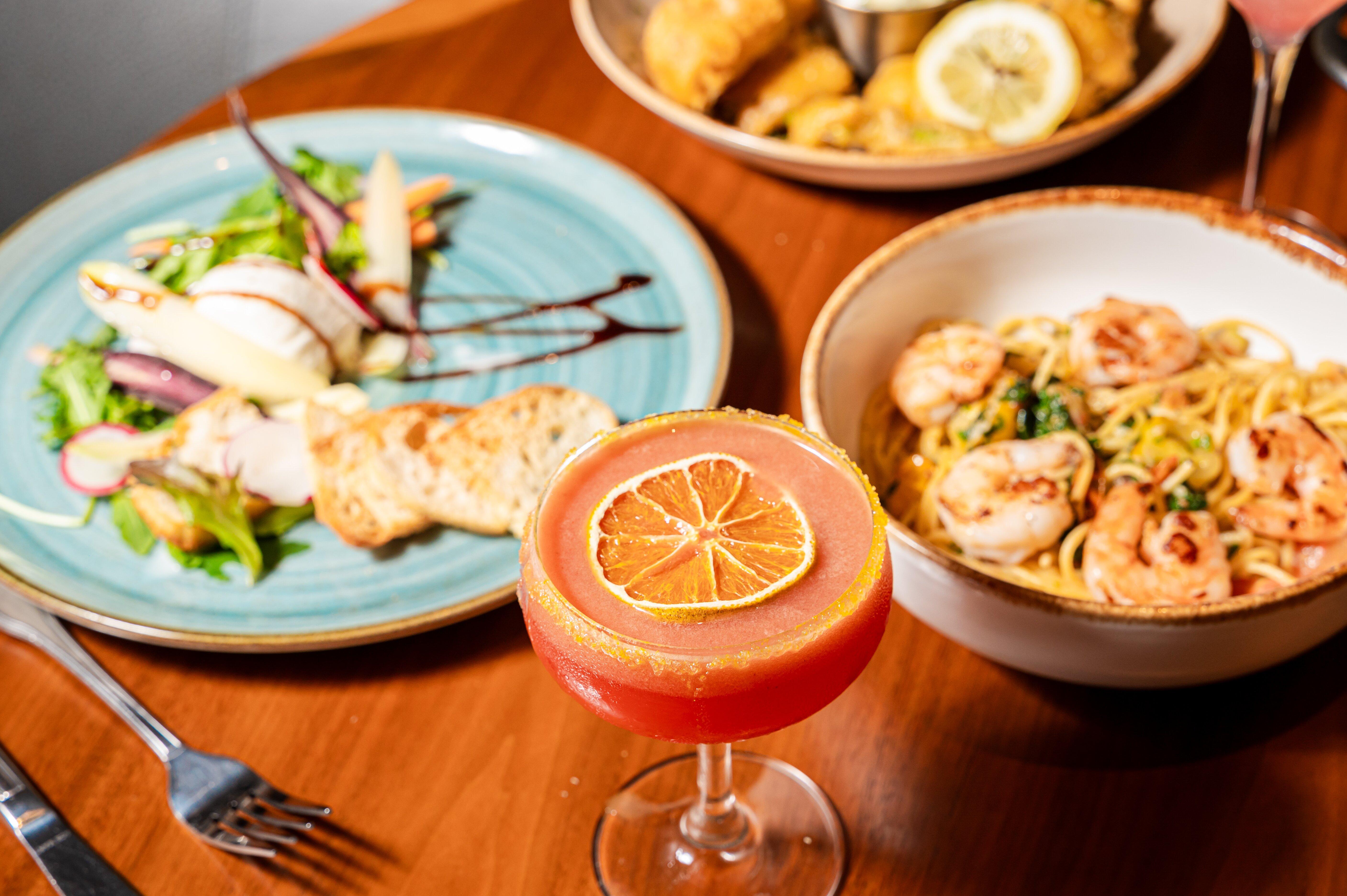 Zutro Restaurant & Bar