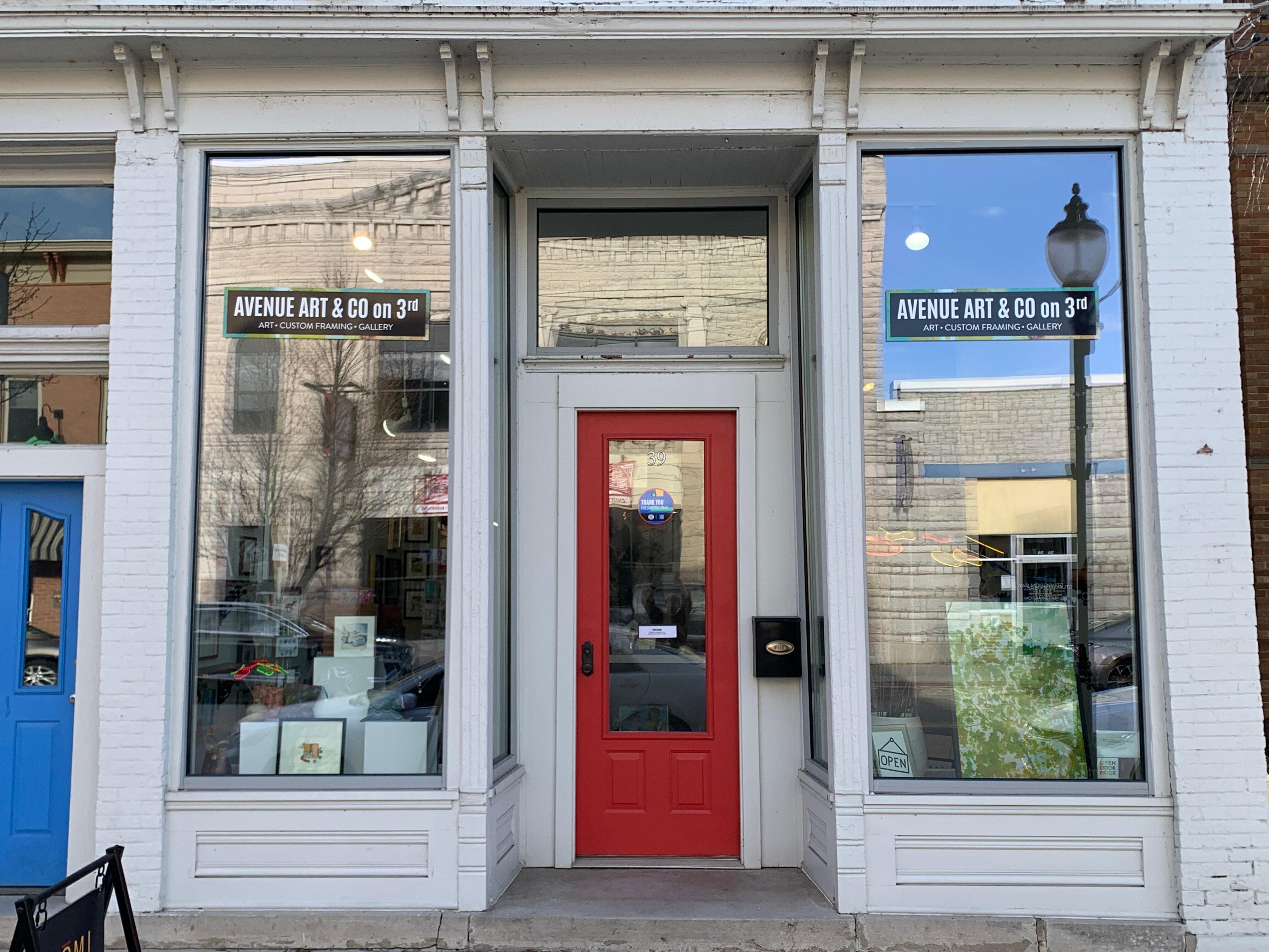 Avenue Art & Co. on 3rd