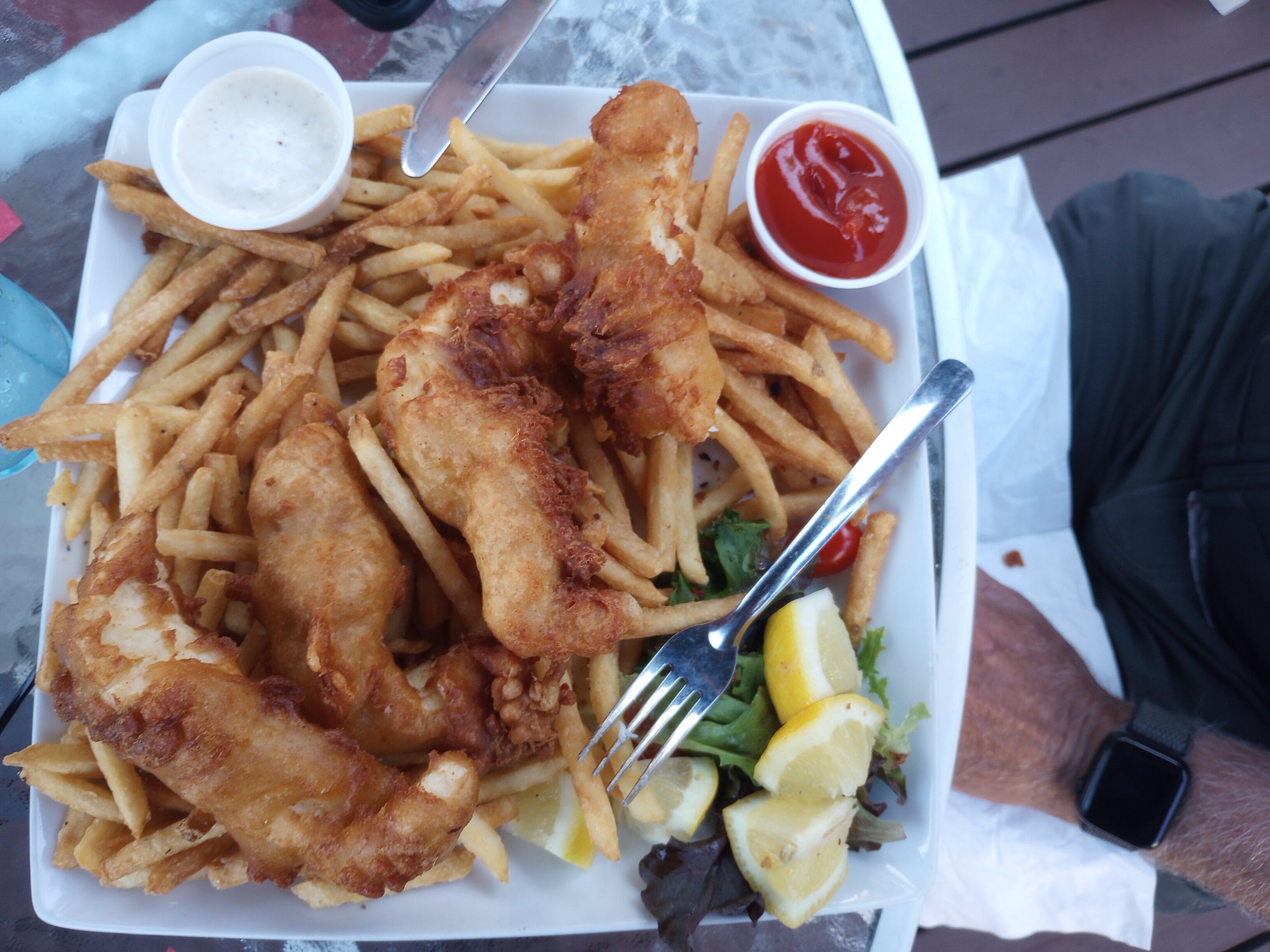 Manhattan Restaurant & Lounge