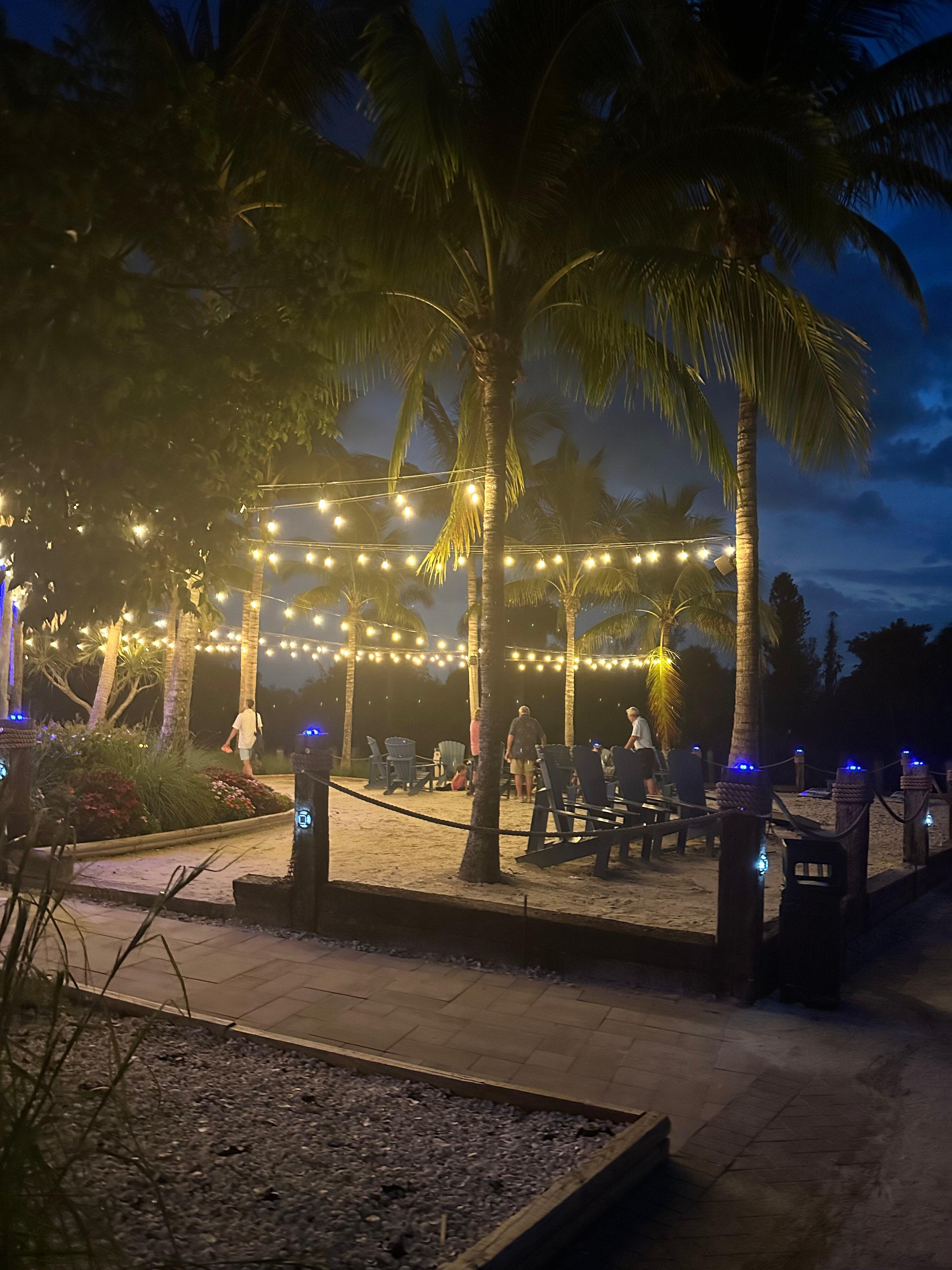 The Boathouse Tiki Bar & Grill Ft Myers