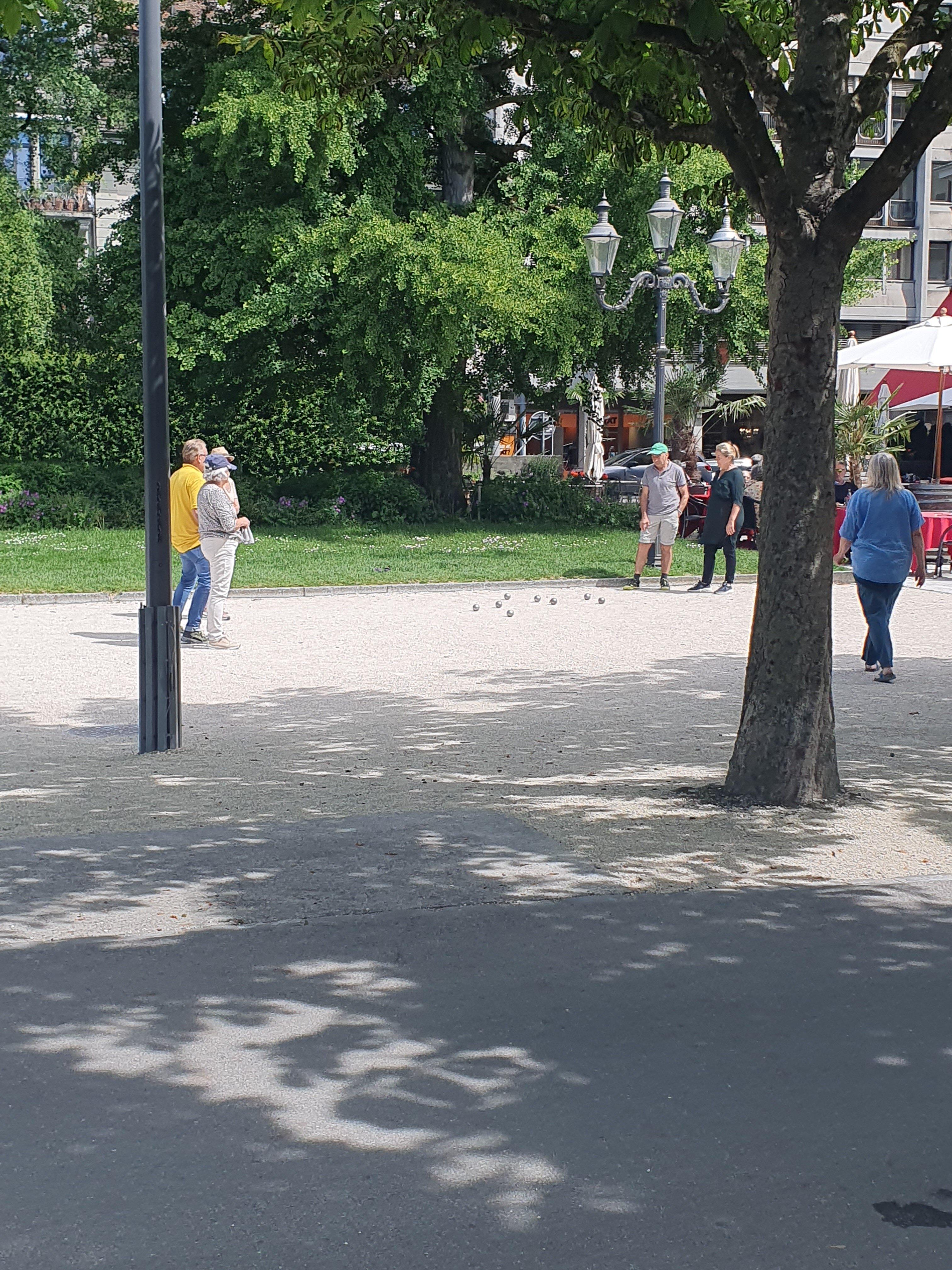 Lucerne lakeside promenade