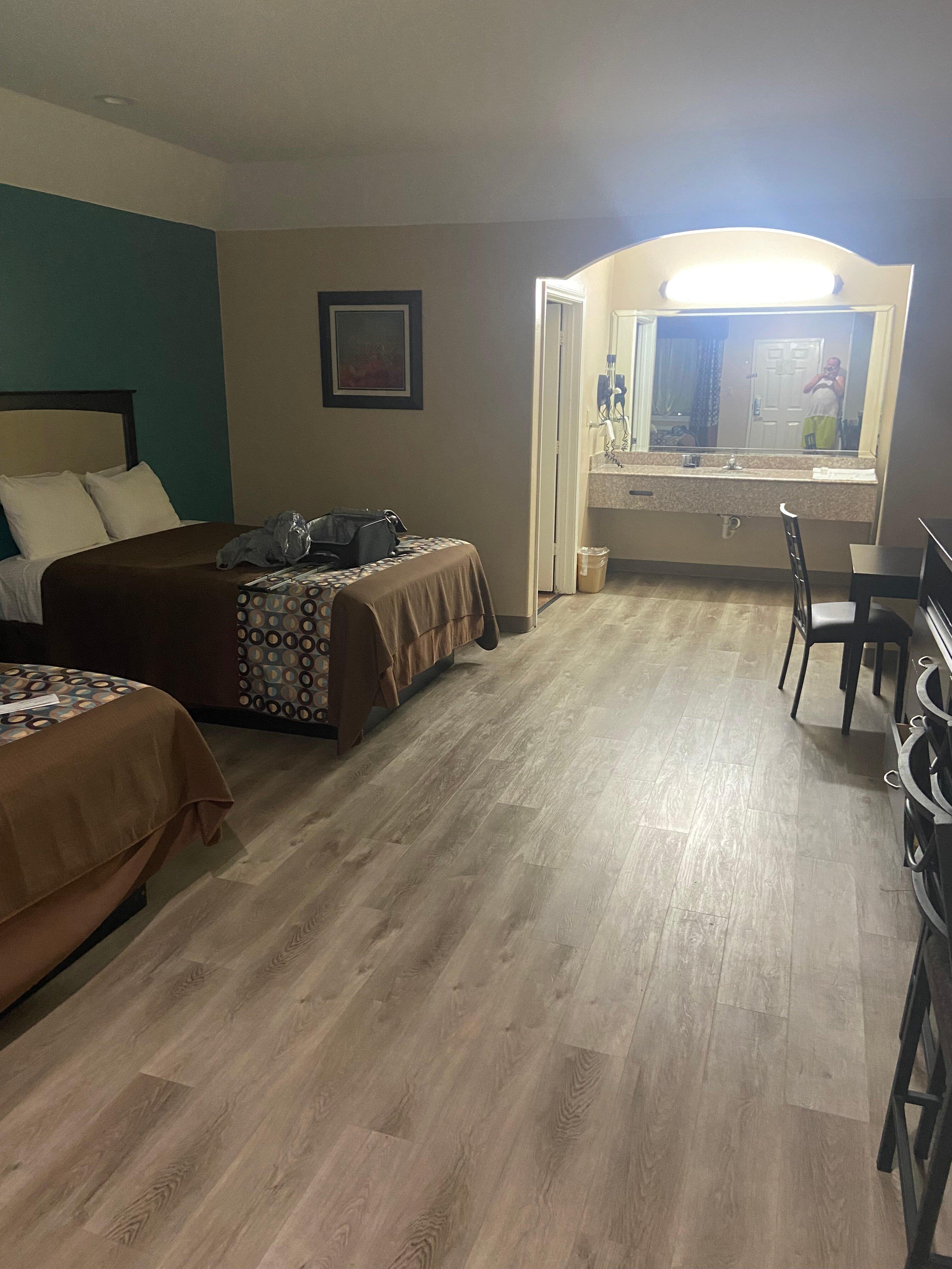 Scottish Inns & Suites