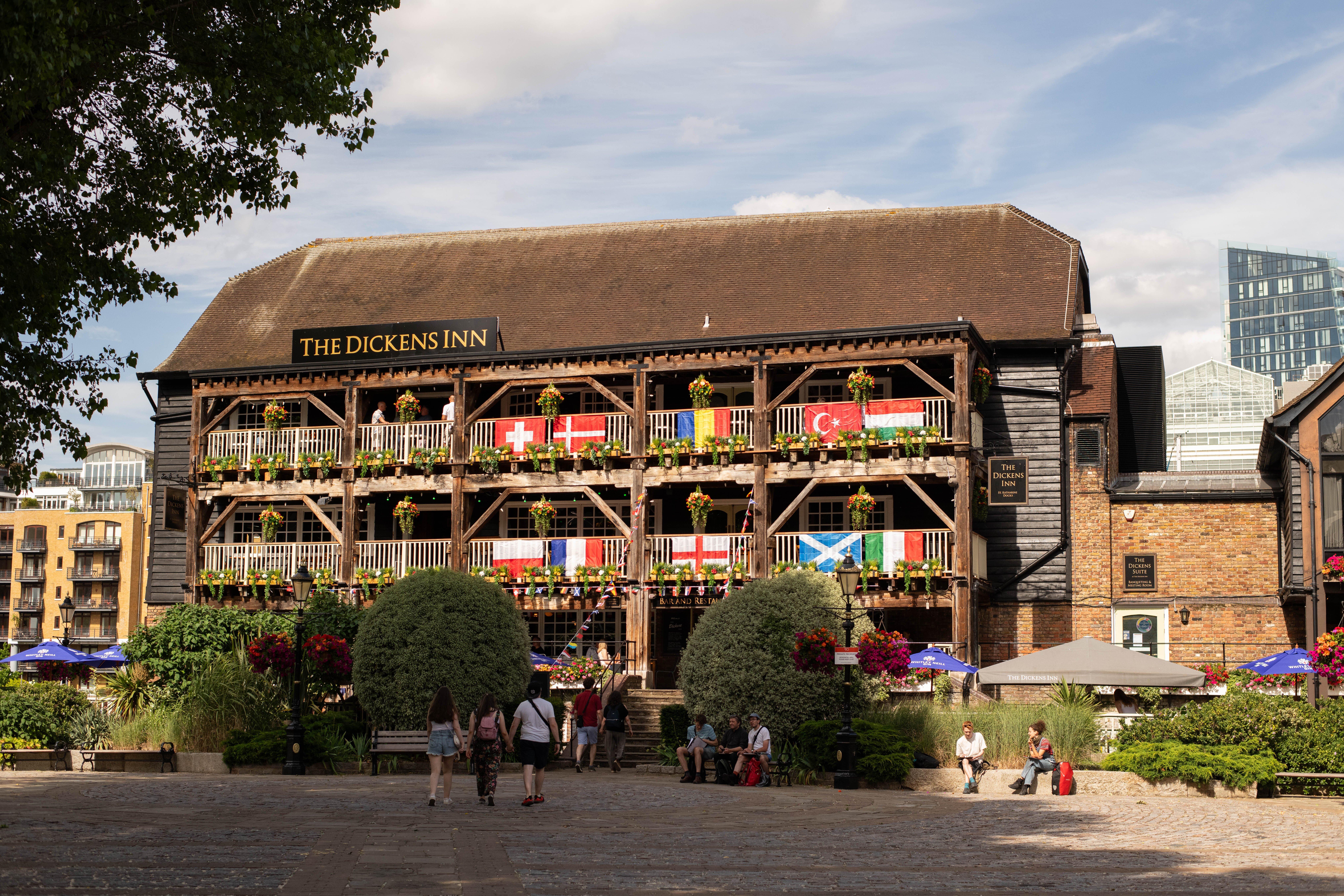 The Grill At The Dickens Inn