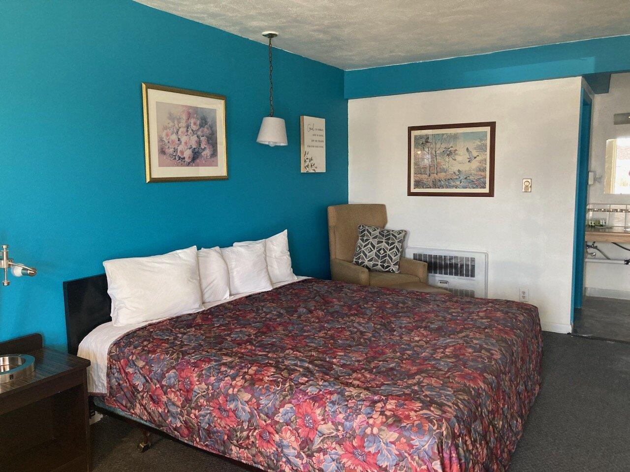 Capri Motel