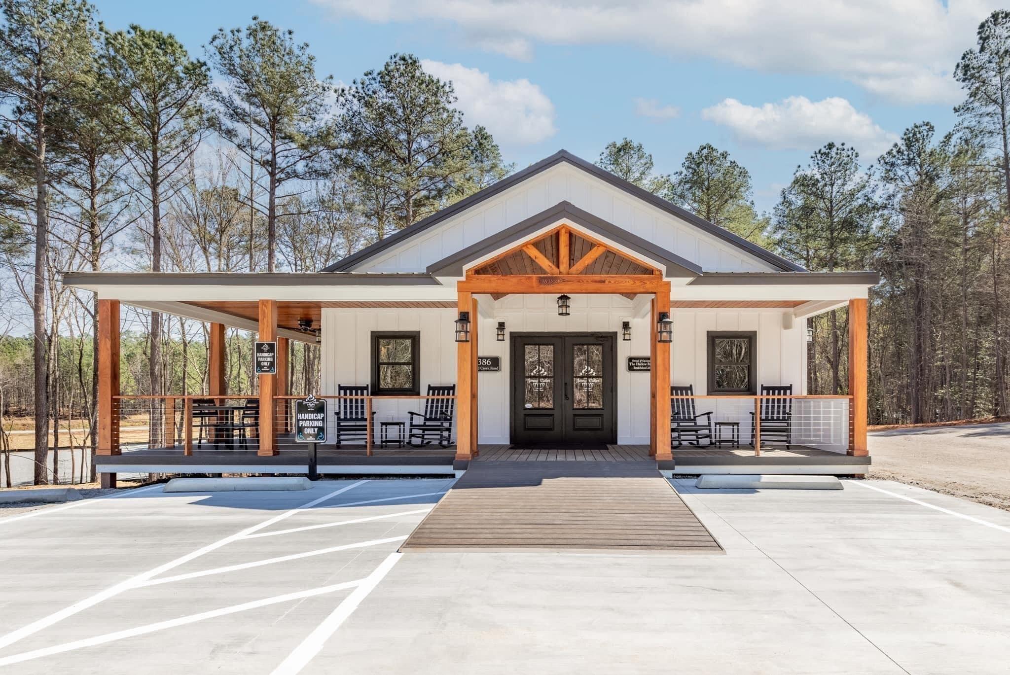 Jenny Cakes at the Lake