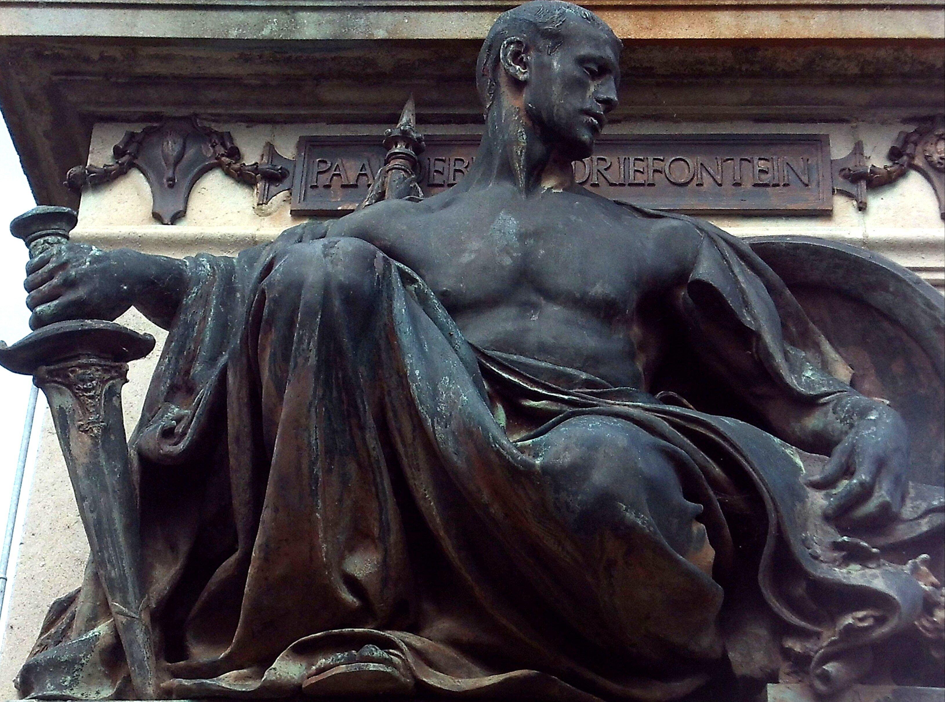 South African War Memorial - Cofeb Rhyfel De Affrica