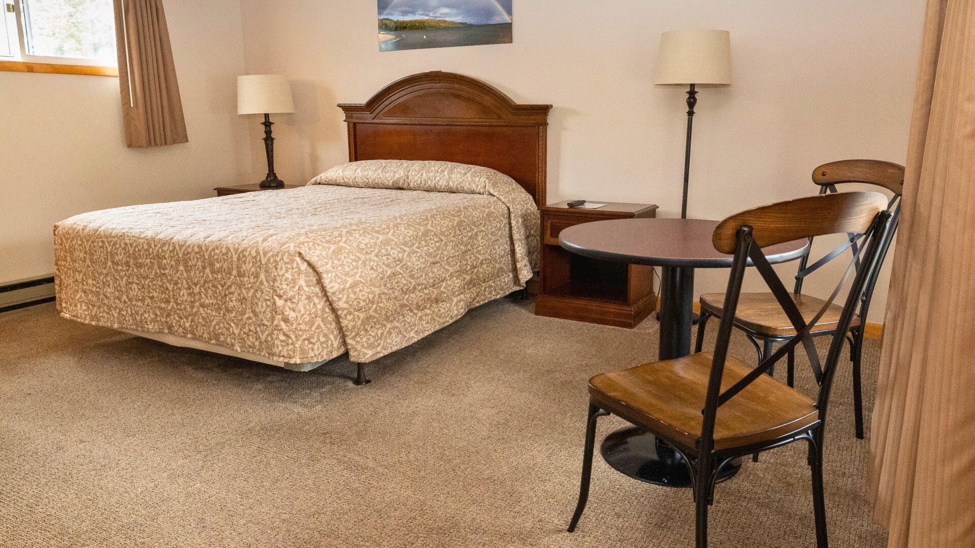 Eagle Harbor Inn