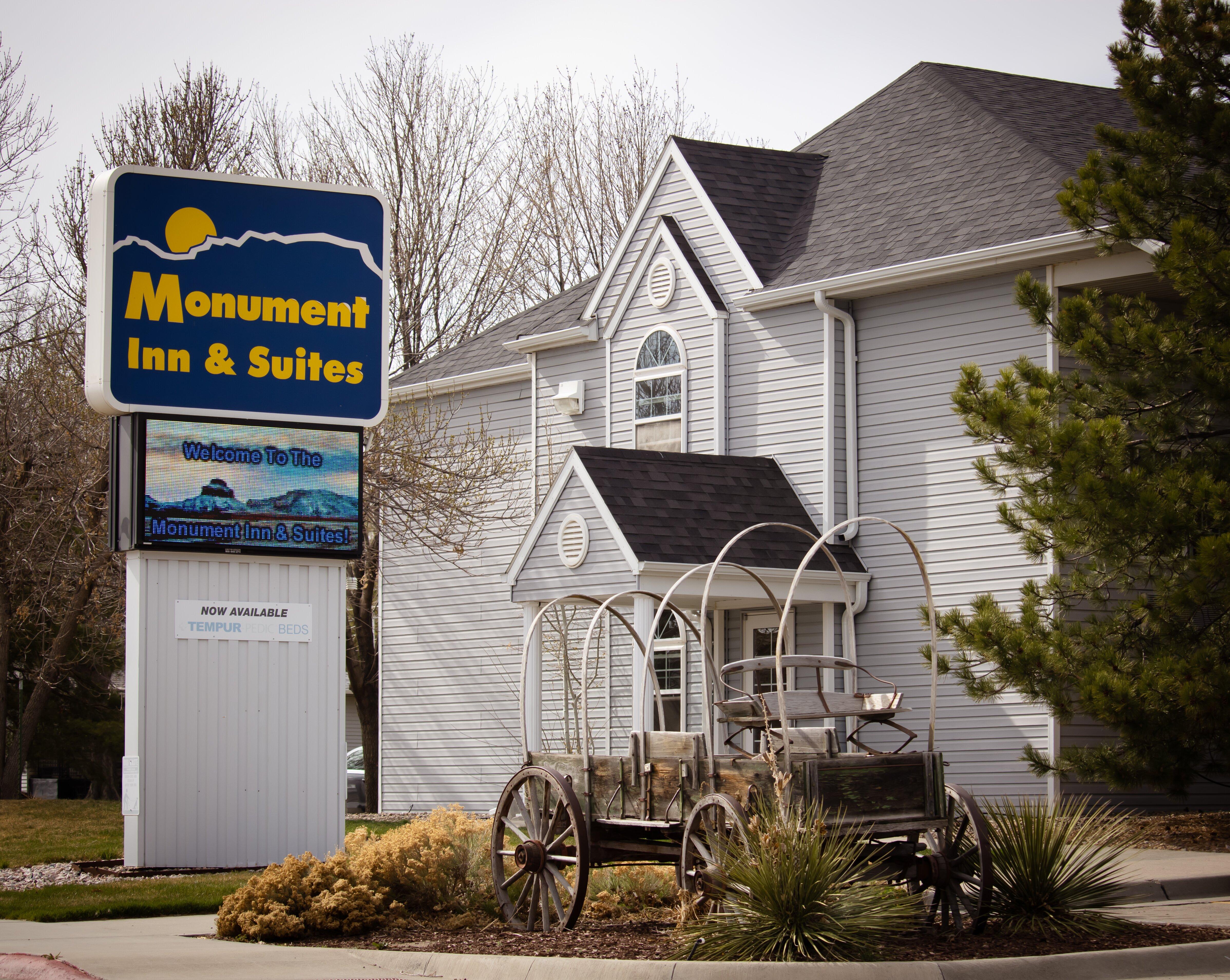 Monument Inn & Suites