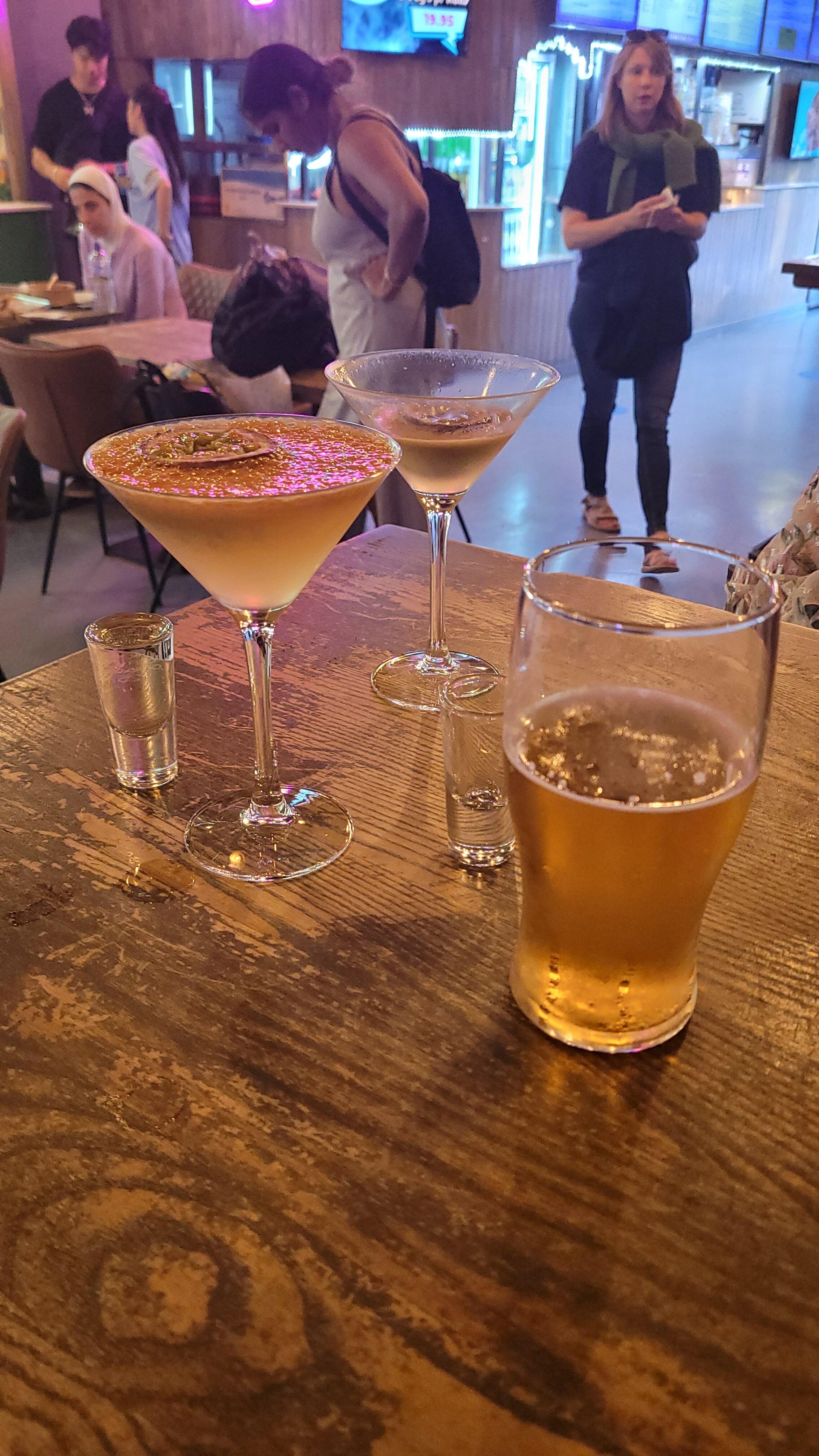 High Spirit Cocktail Bar