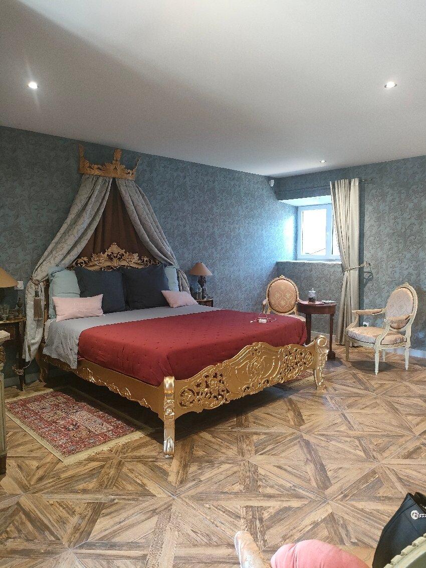 Chateau des Perichons