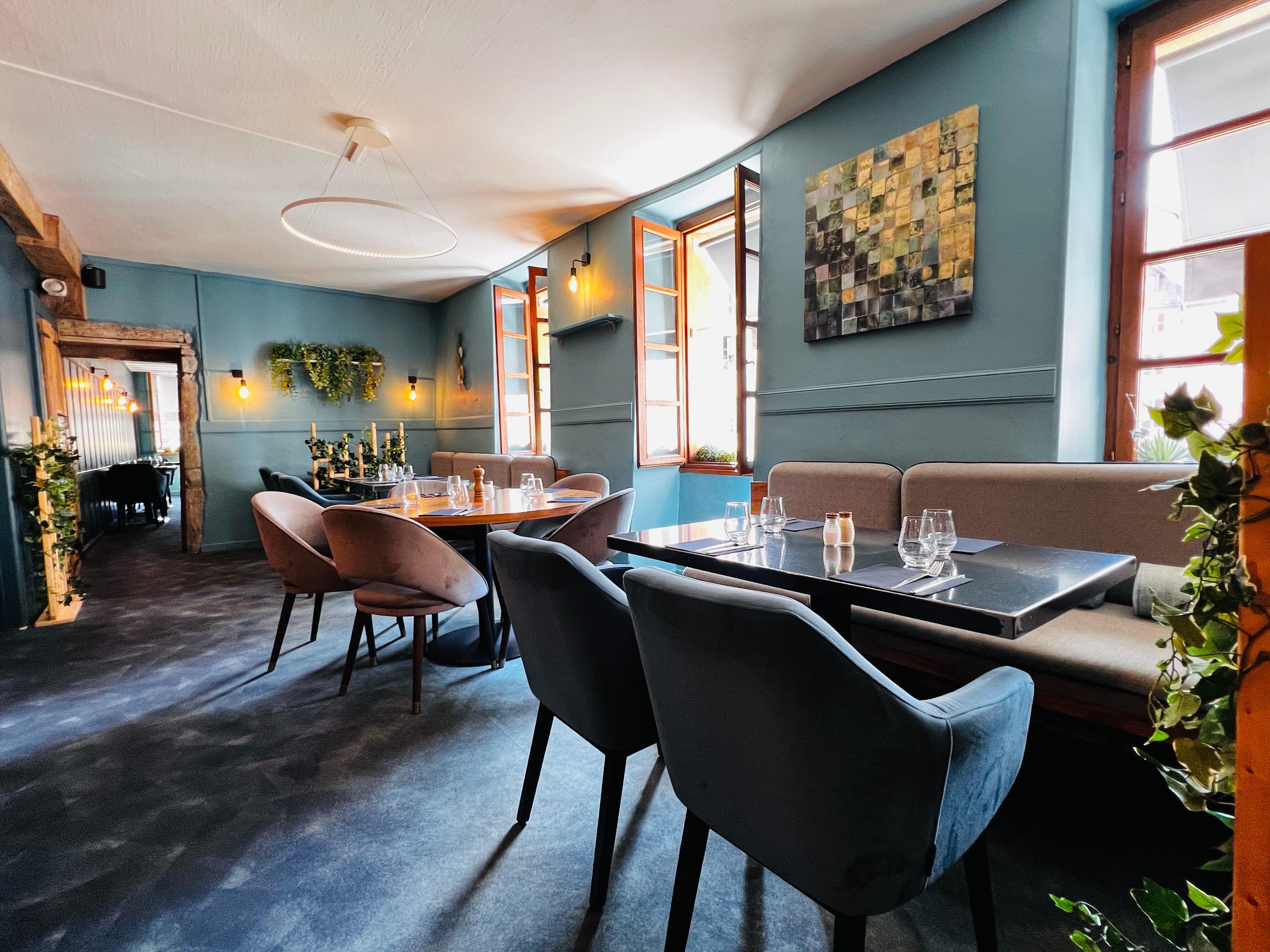 Le T Quatre Restaurant