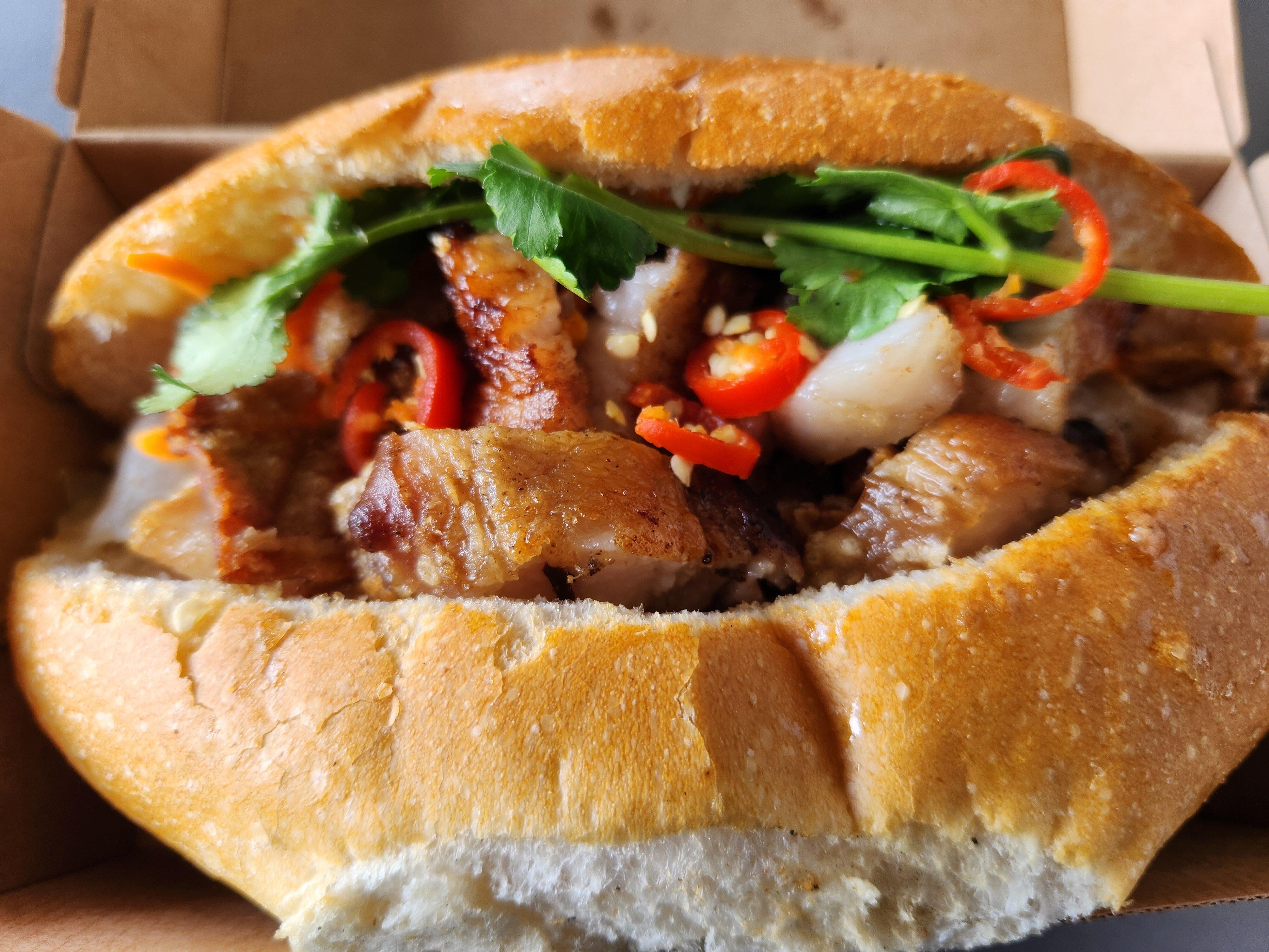 Le's Bakery And Patisserie