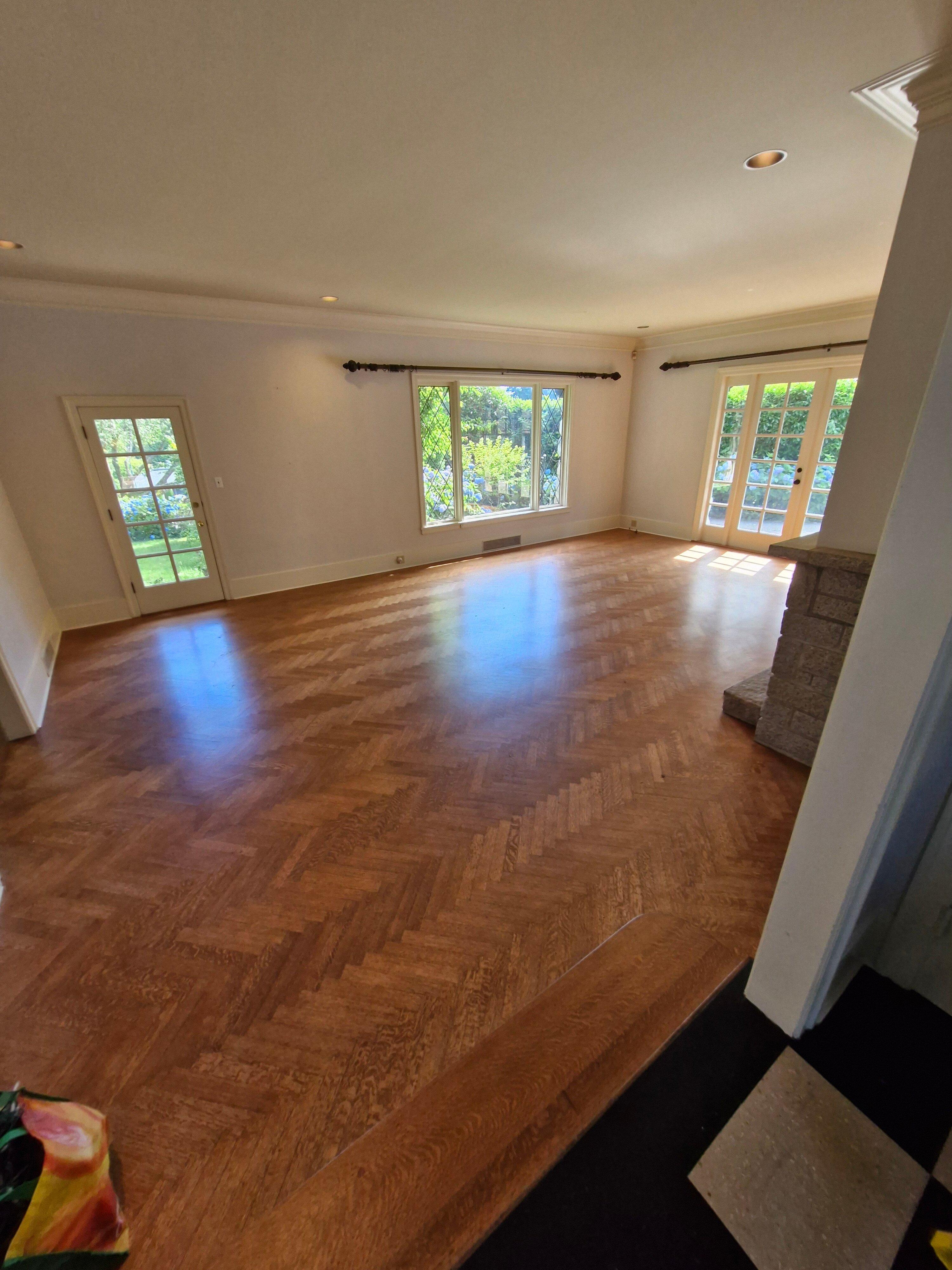 Suite Smart West Vancouver