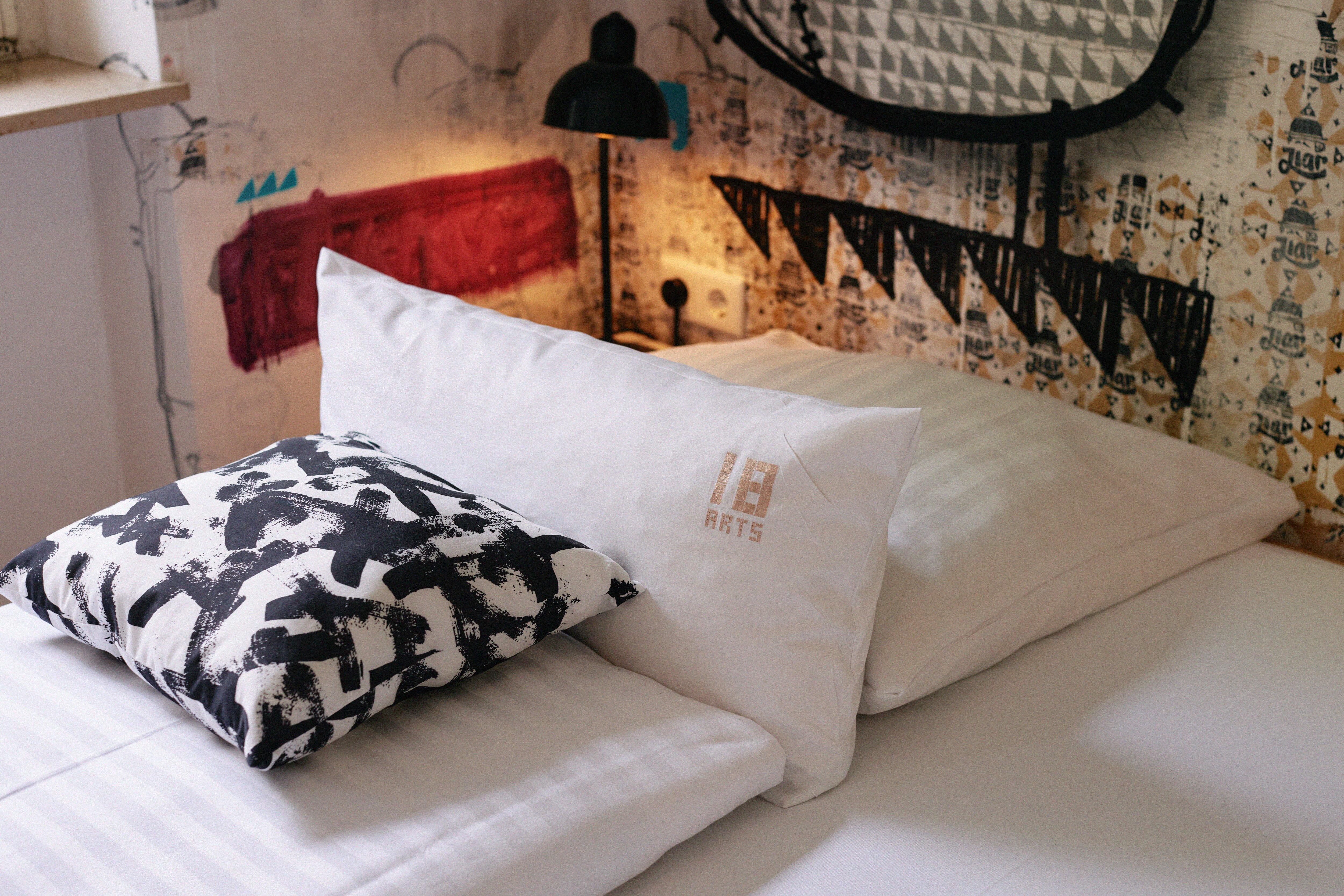 18arts Hotel - Living In A Gallery!