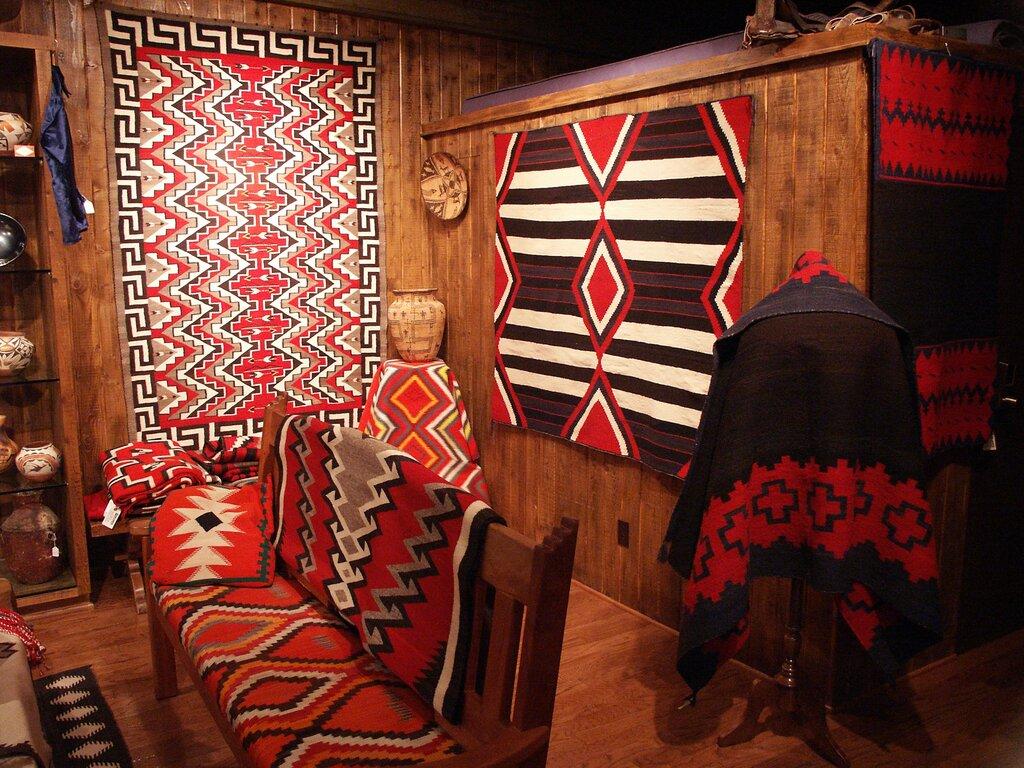 Garland's Navajo Rugs
