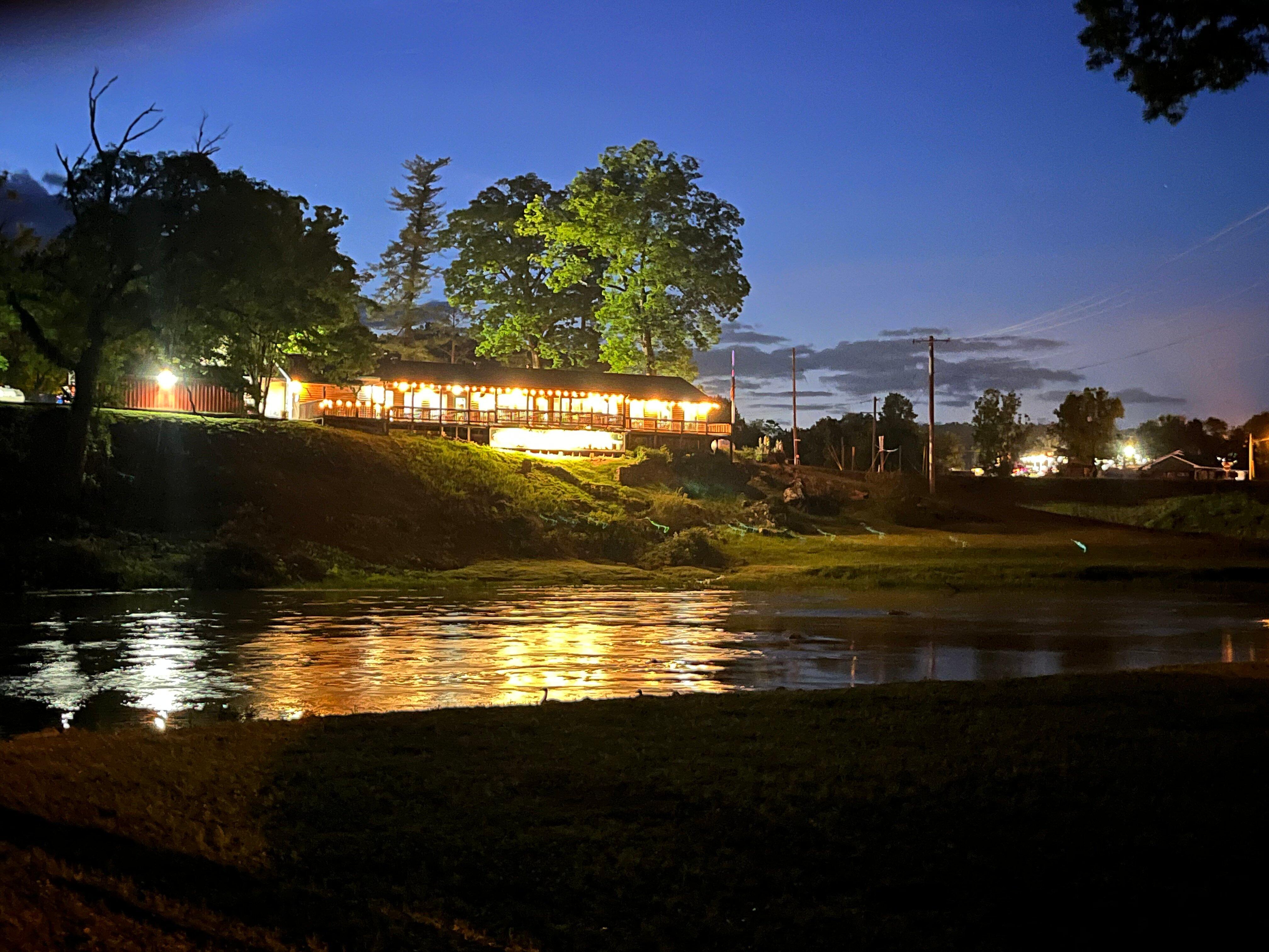 Mammoth Spring RV Park