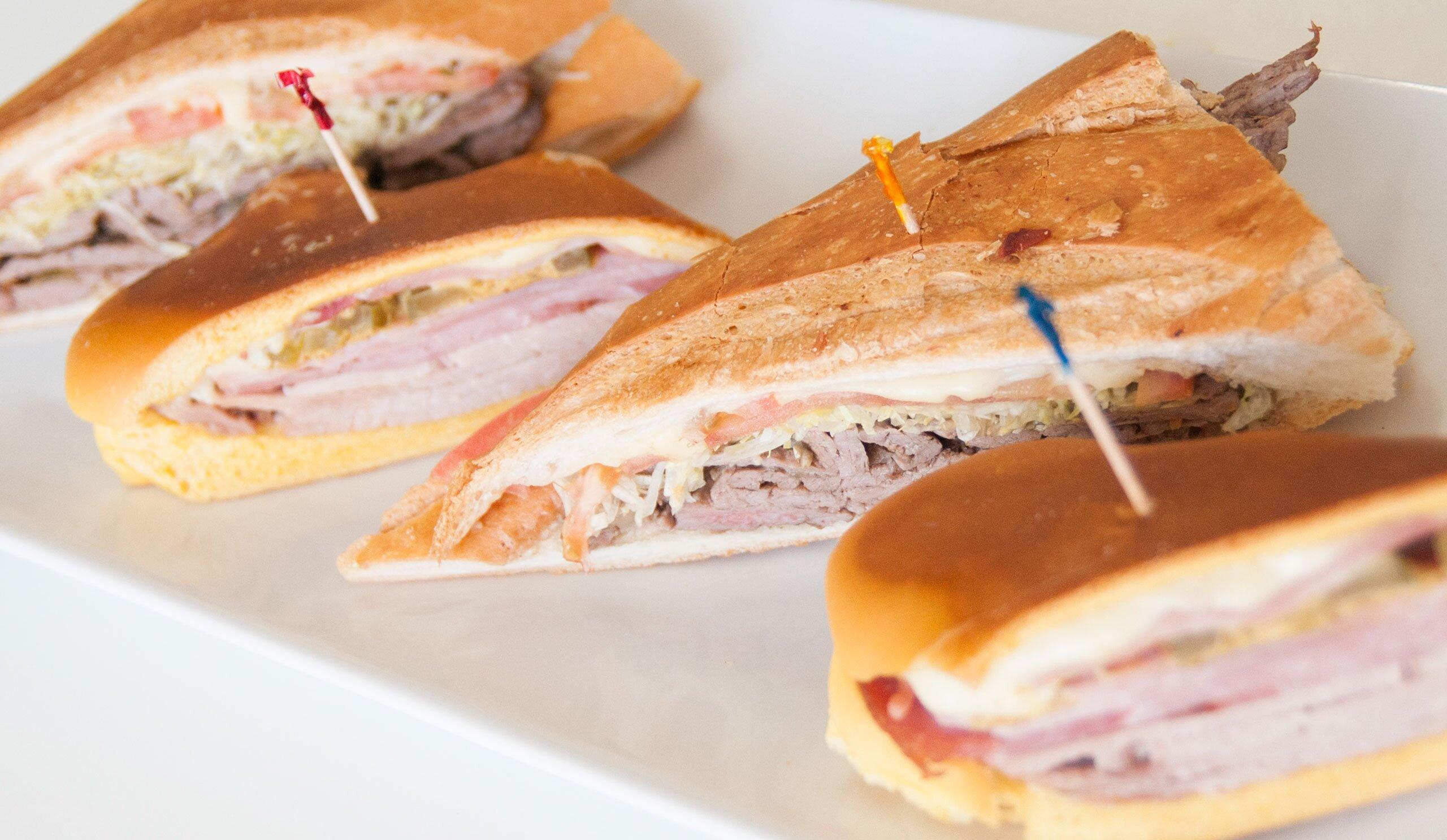 Panadería & Repostería La Ceiba