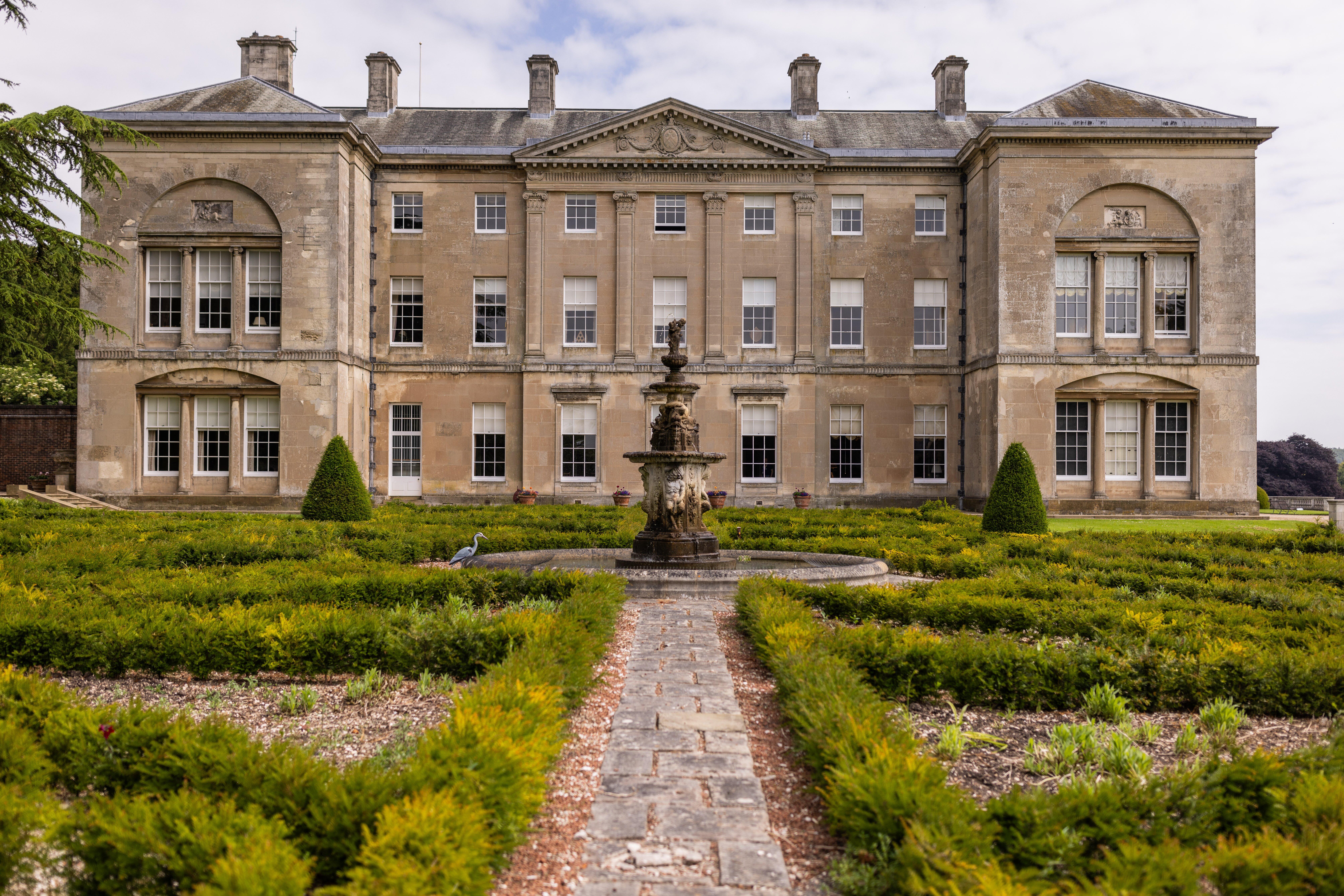 Sledmere House And Gardens