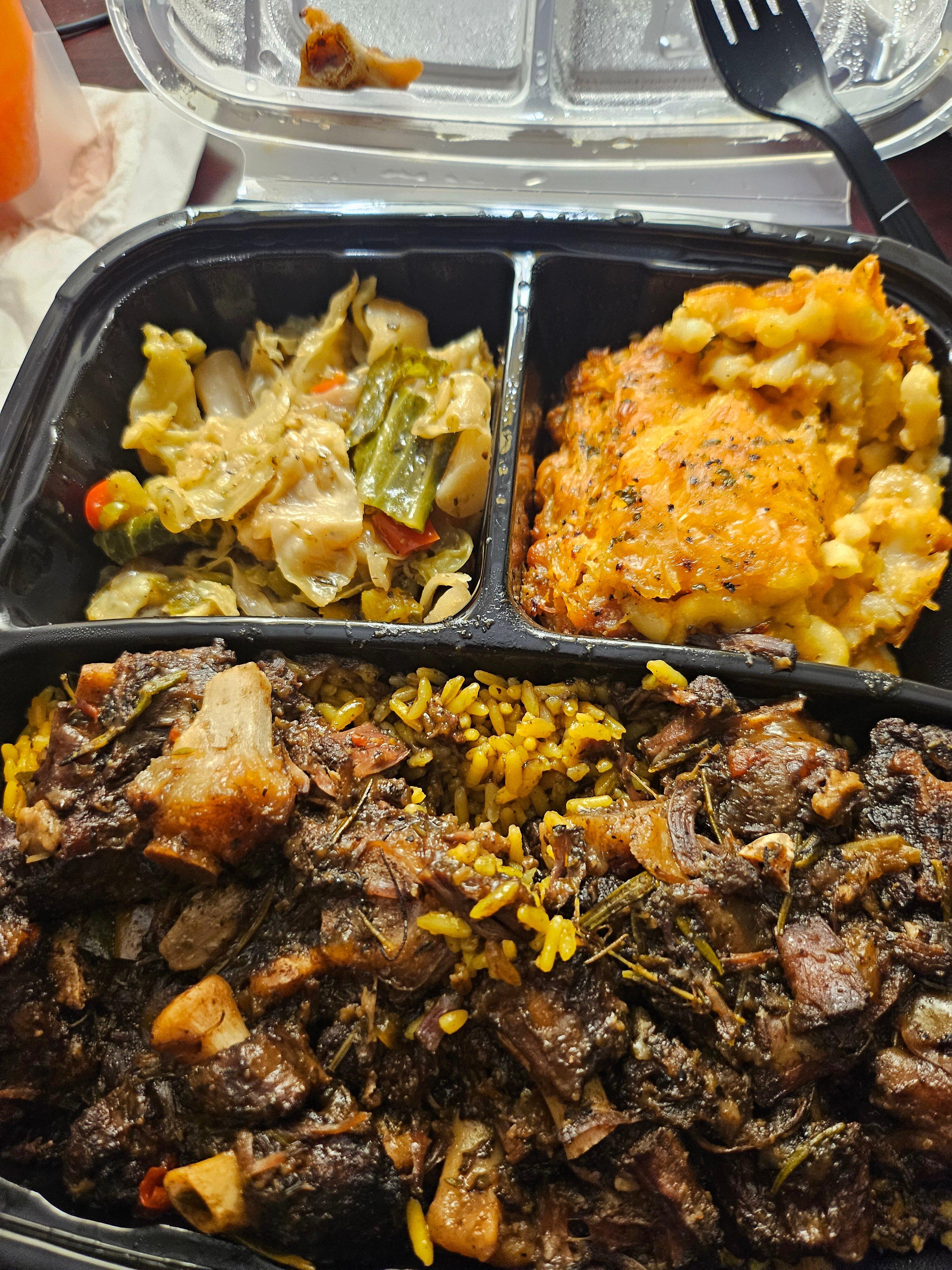 M&R Cafe Southern Cuisine