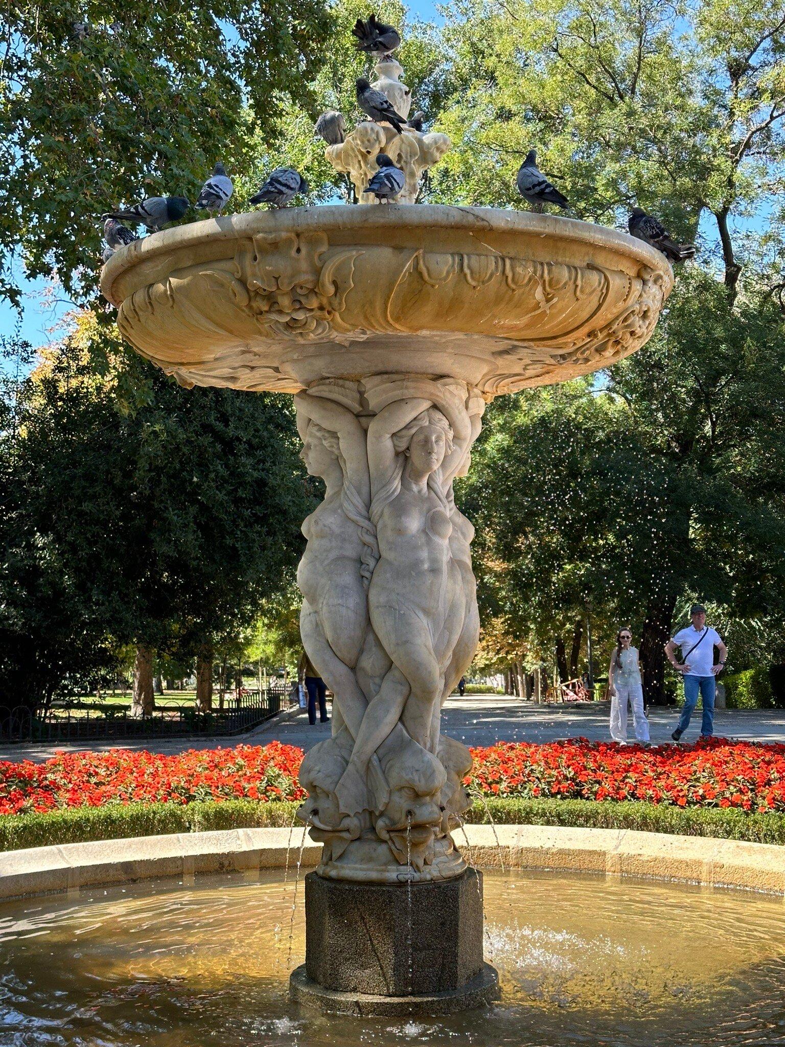 Fuente de las Cuatro Gracias