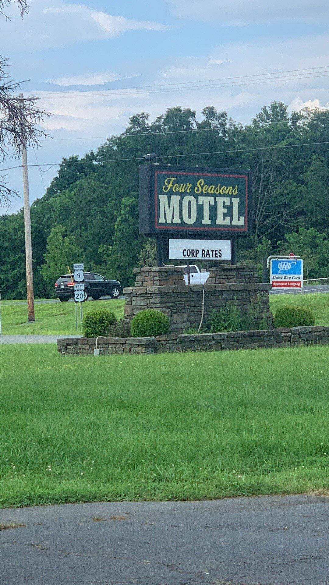 Four Seasons Motel