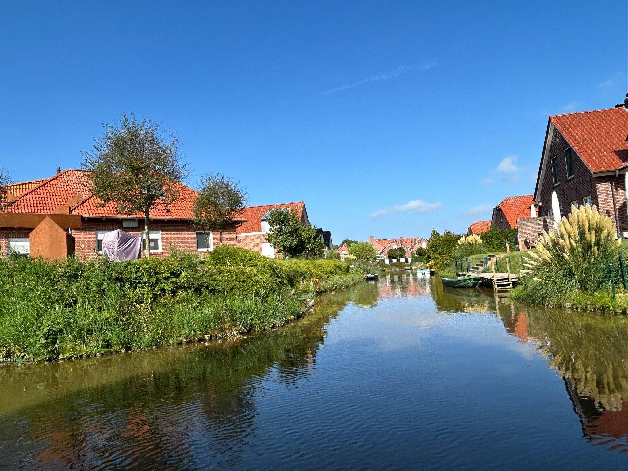 Photo by Urdenbach1960