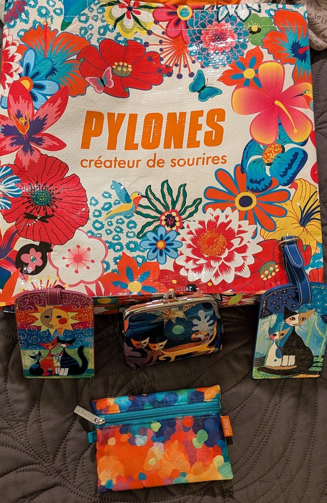 Pylones