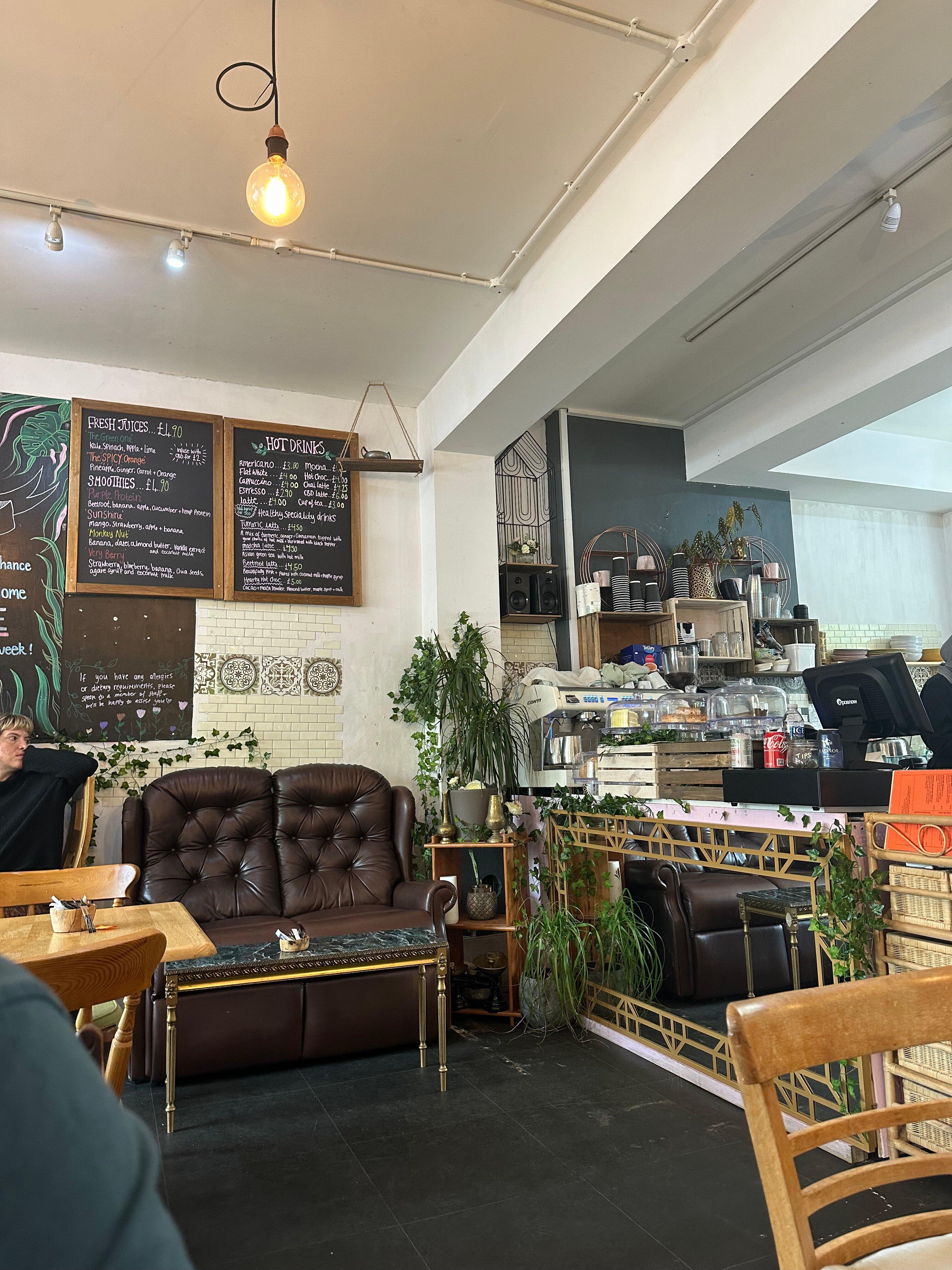 Vibes. Vegan kitchen & cafe