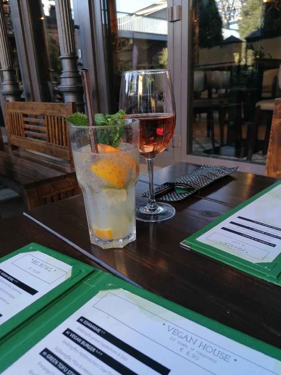 Vegan House am Schillerplatz