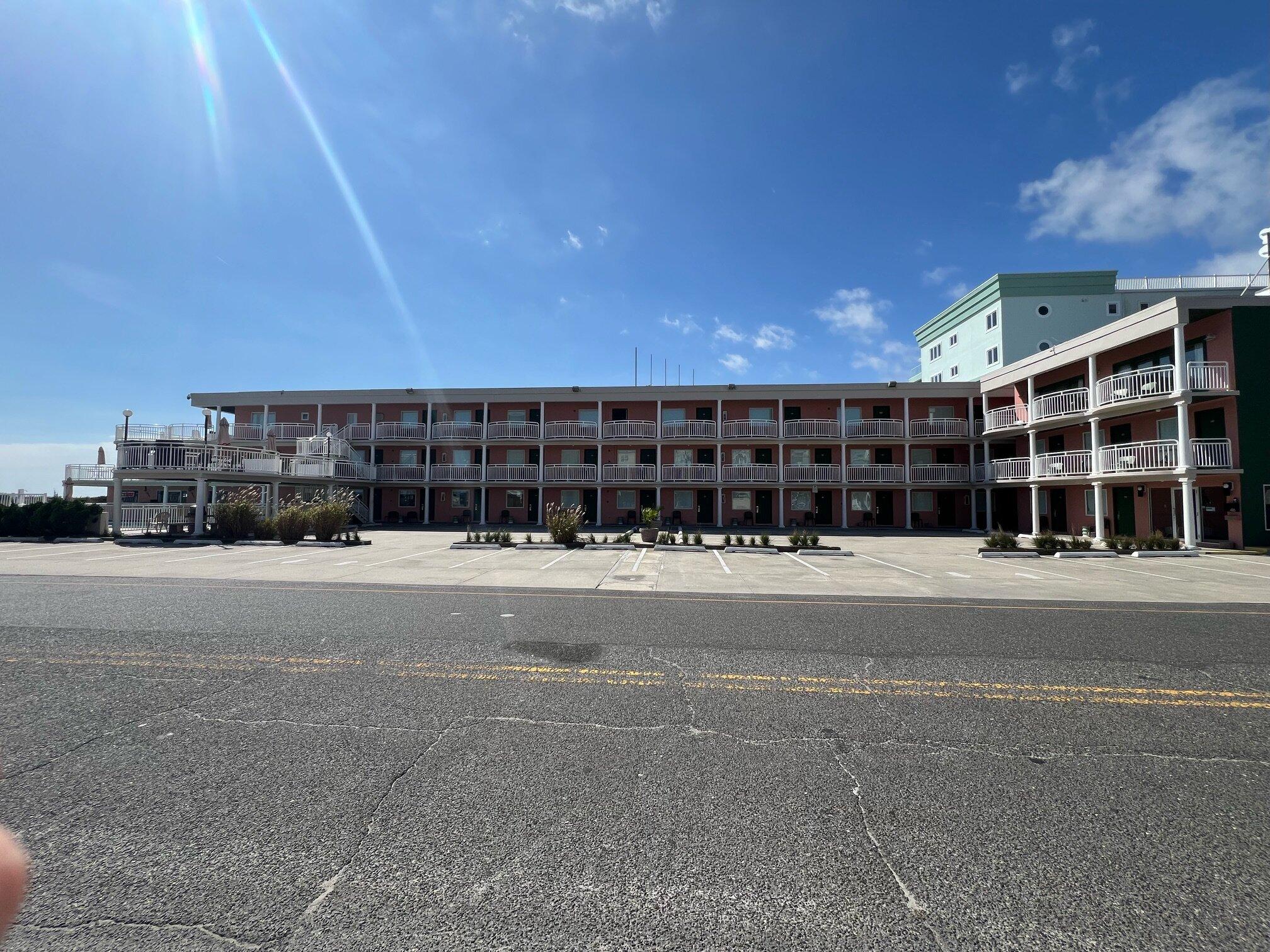 Coliseum Ocean Resort