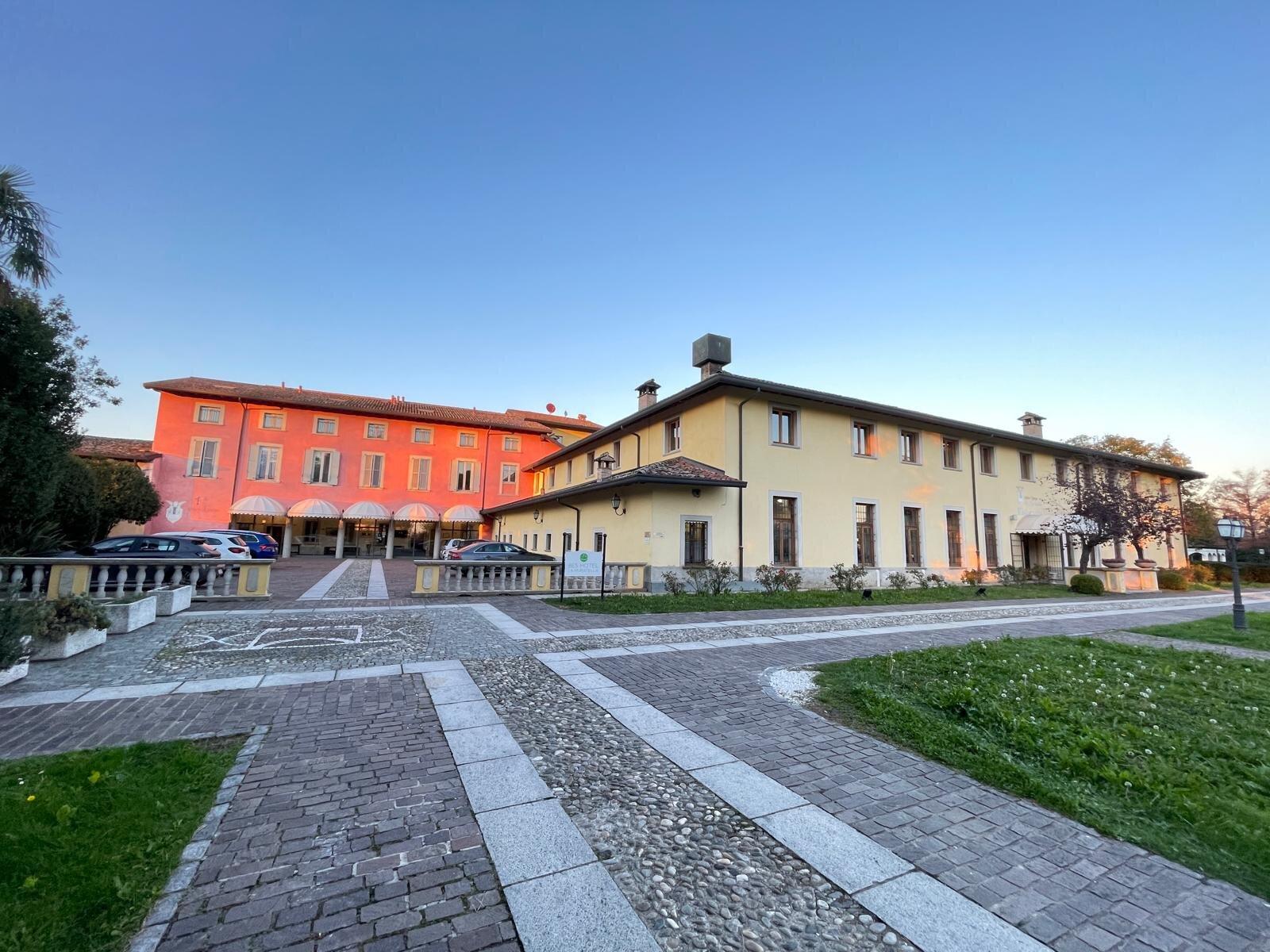 Bes Hotel La Muratella